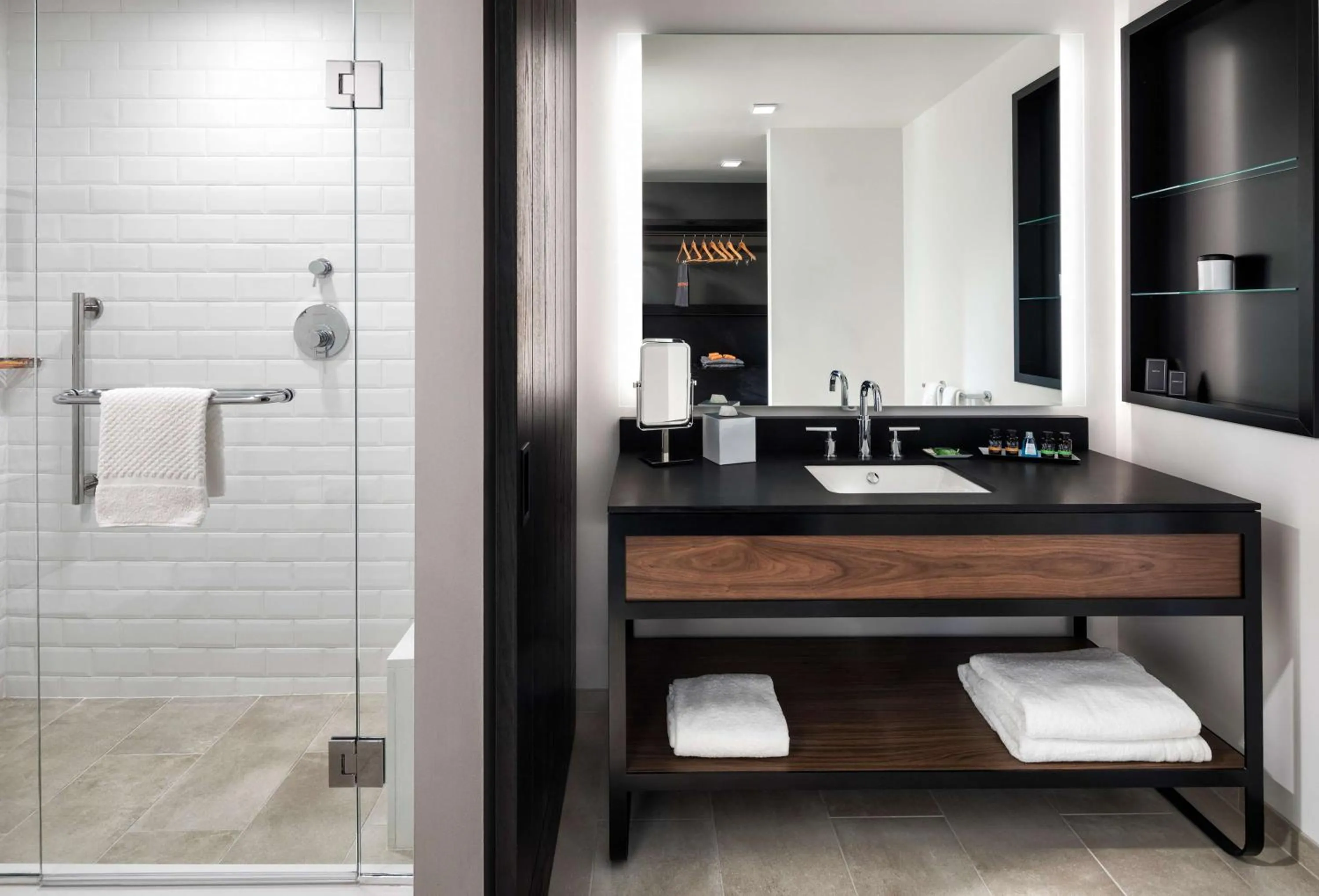 Deluxe Queen Room with Two Queen Beds in Canopy by Hilton Minneapolis Mill District