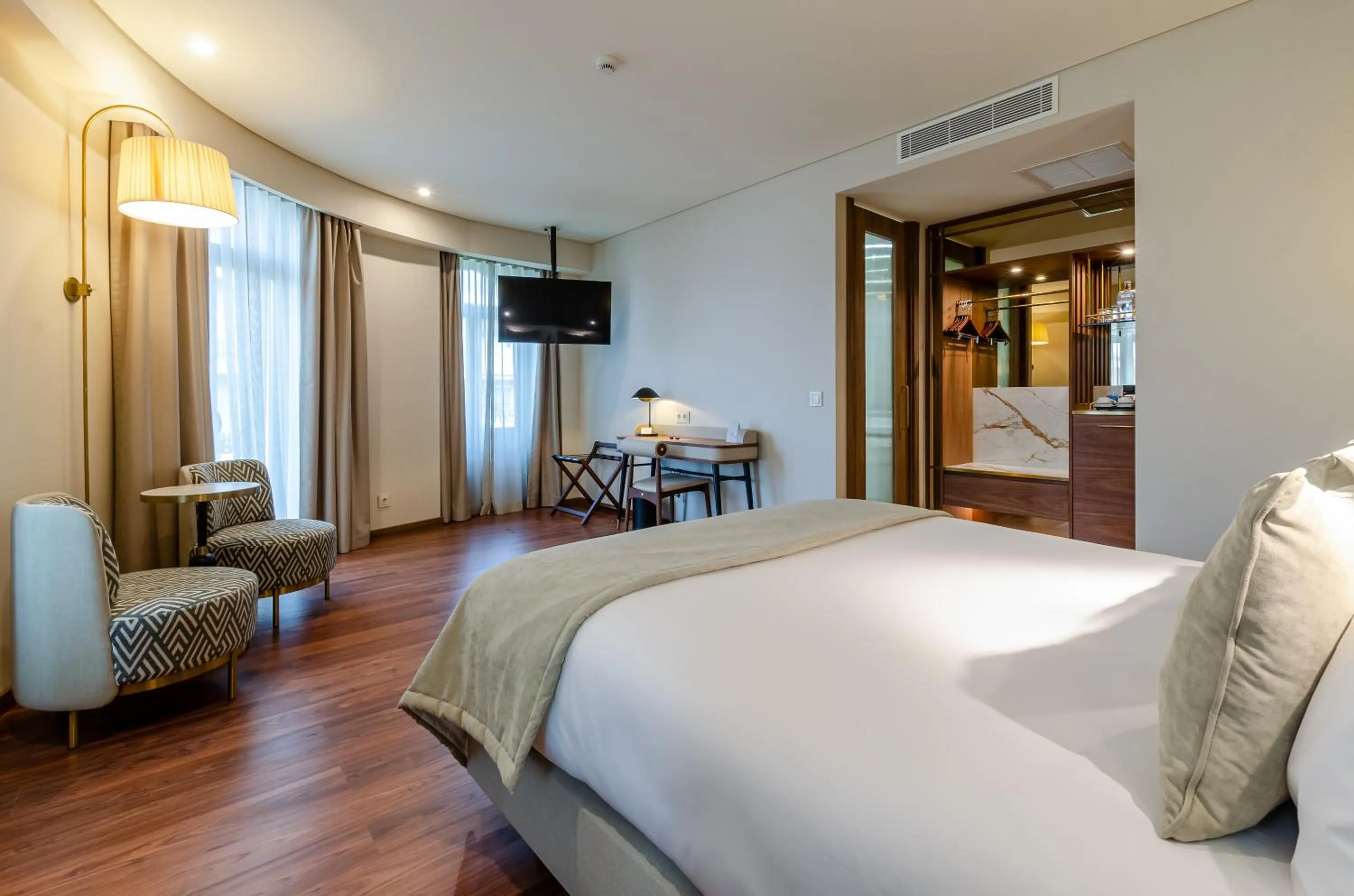 Executive Double Room in TURIM Lisboa Hotel