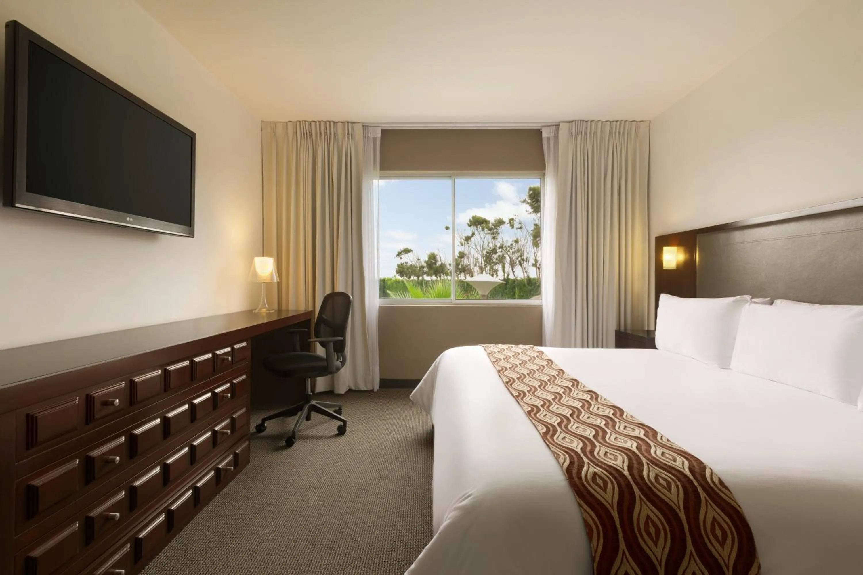 Standard Double Room - single occupancy in Wyndham Costa del Sol Trujillo