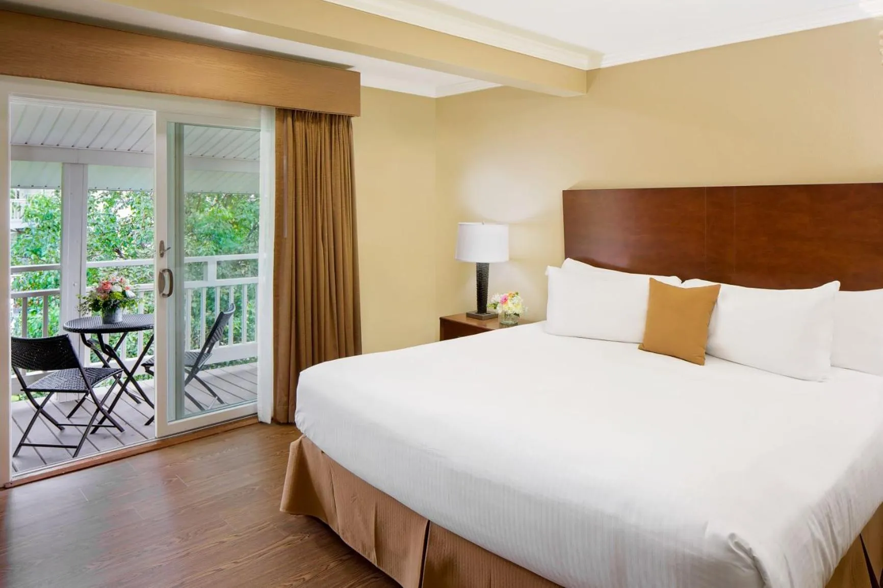 King Suite in Best Western Bennington