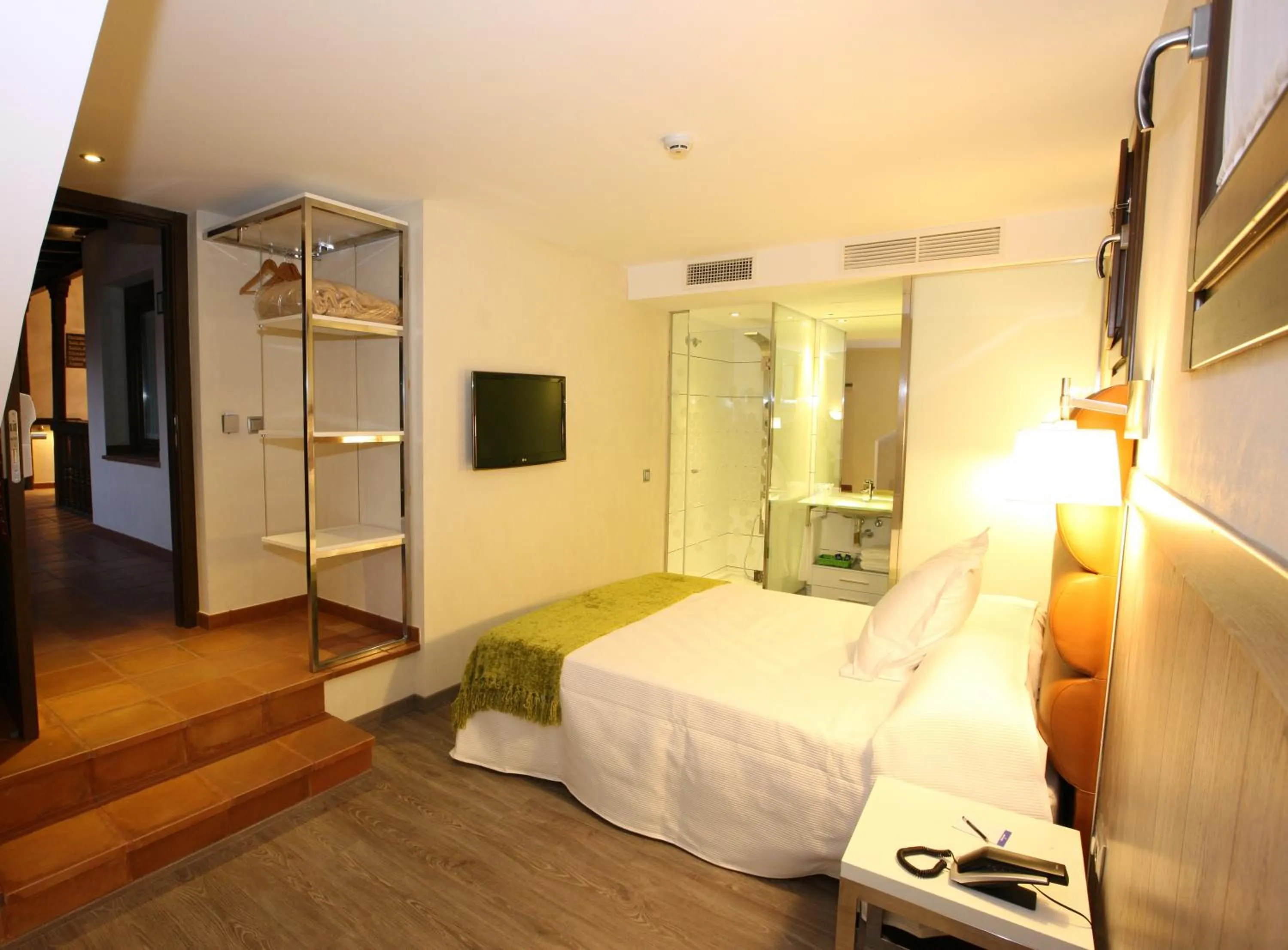 Double or Twin Room - single occupancy in Evenia Alcalá Boutique Hotel