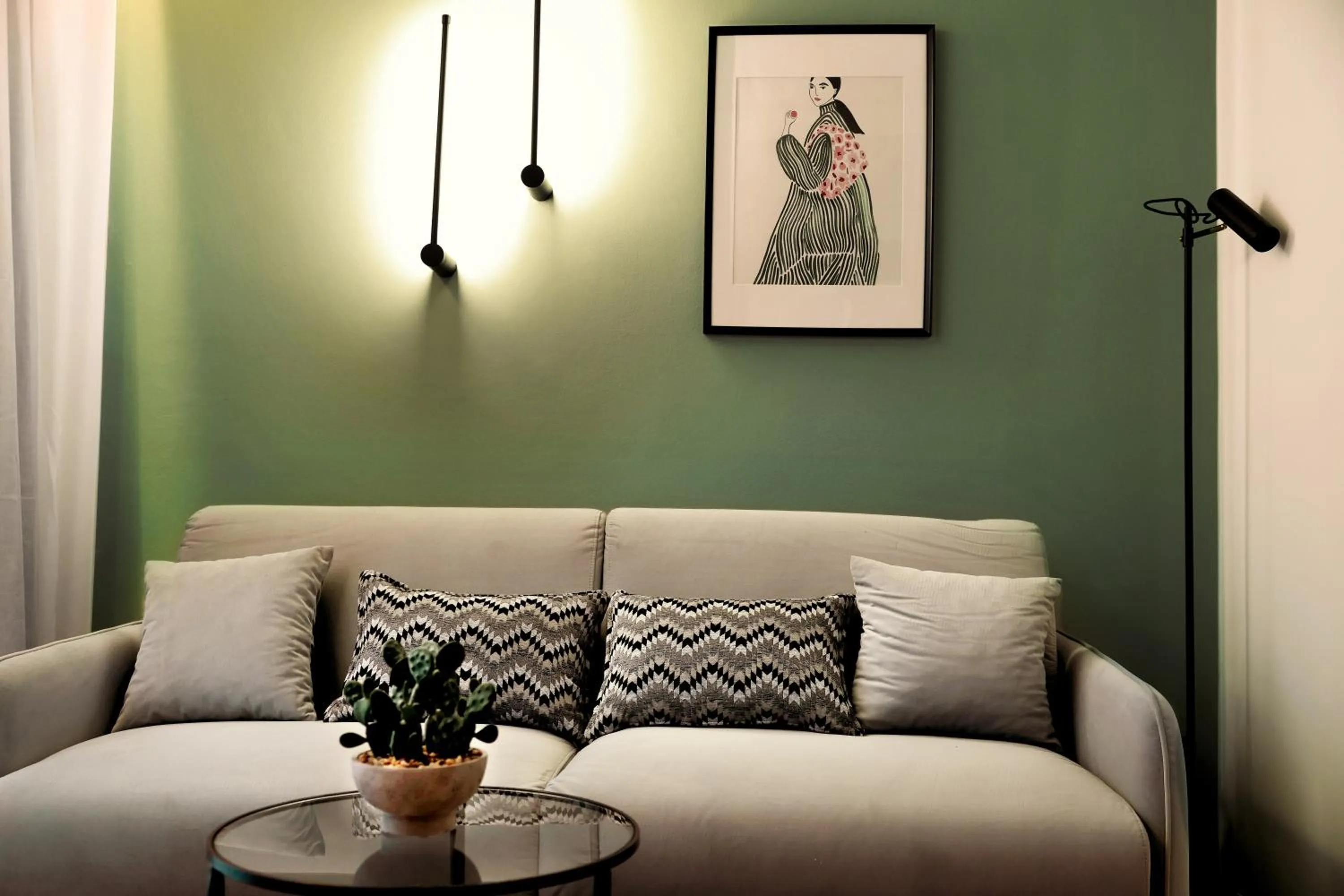 Suite in Zeus Essence Bucharest Opera