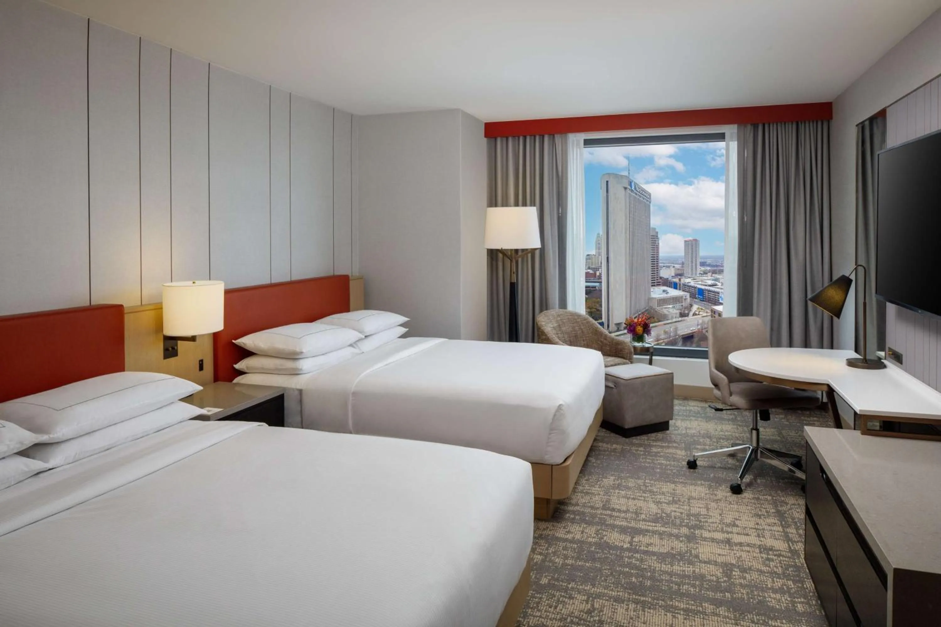 Queen Room with Two Queen Beds and View - Hearing Accessible in Hilton Columbus Downtown