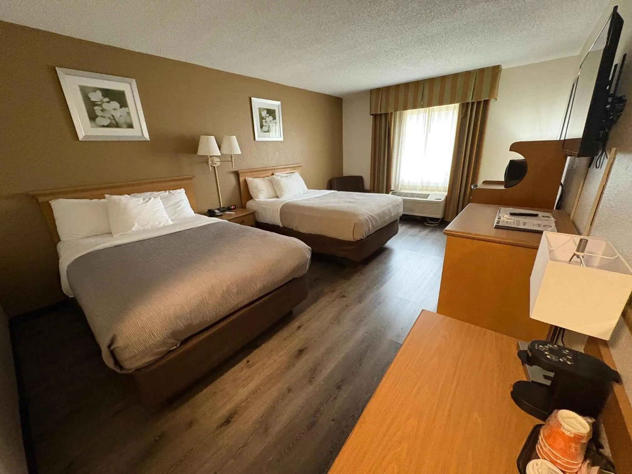 Room with Two Double Beds - Non-Smoking in Quality Inn Perrysburg - Toledo South