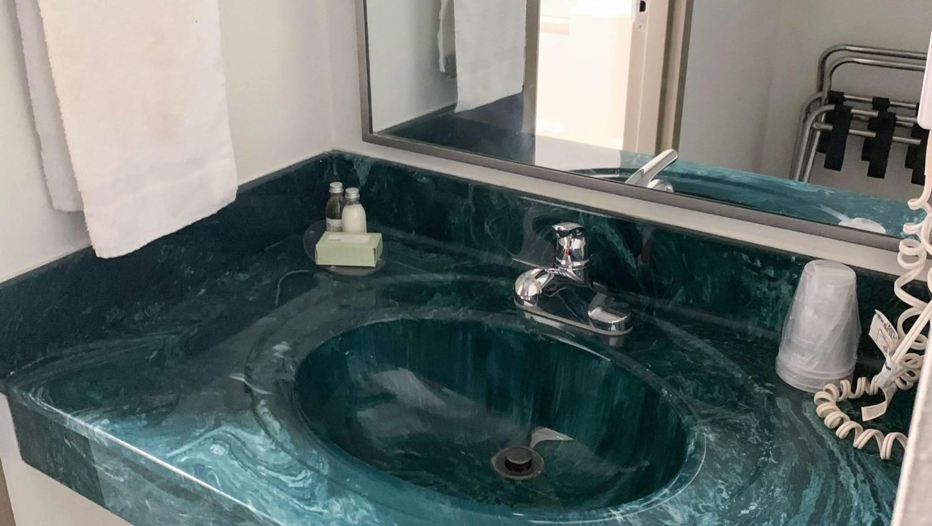 King Suite in Royal Inn Rockville