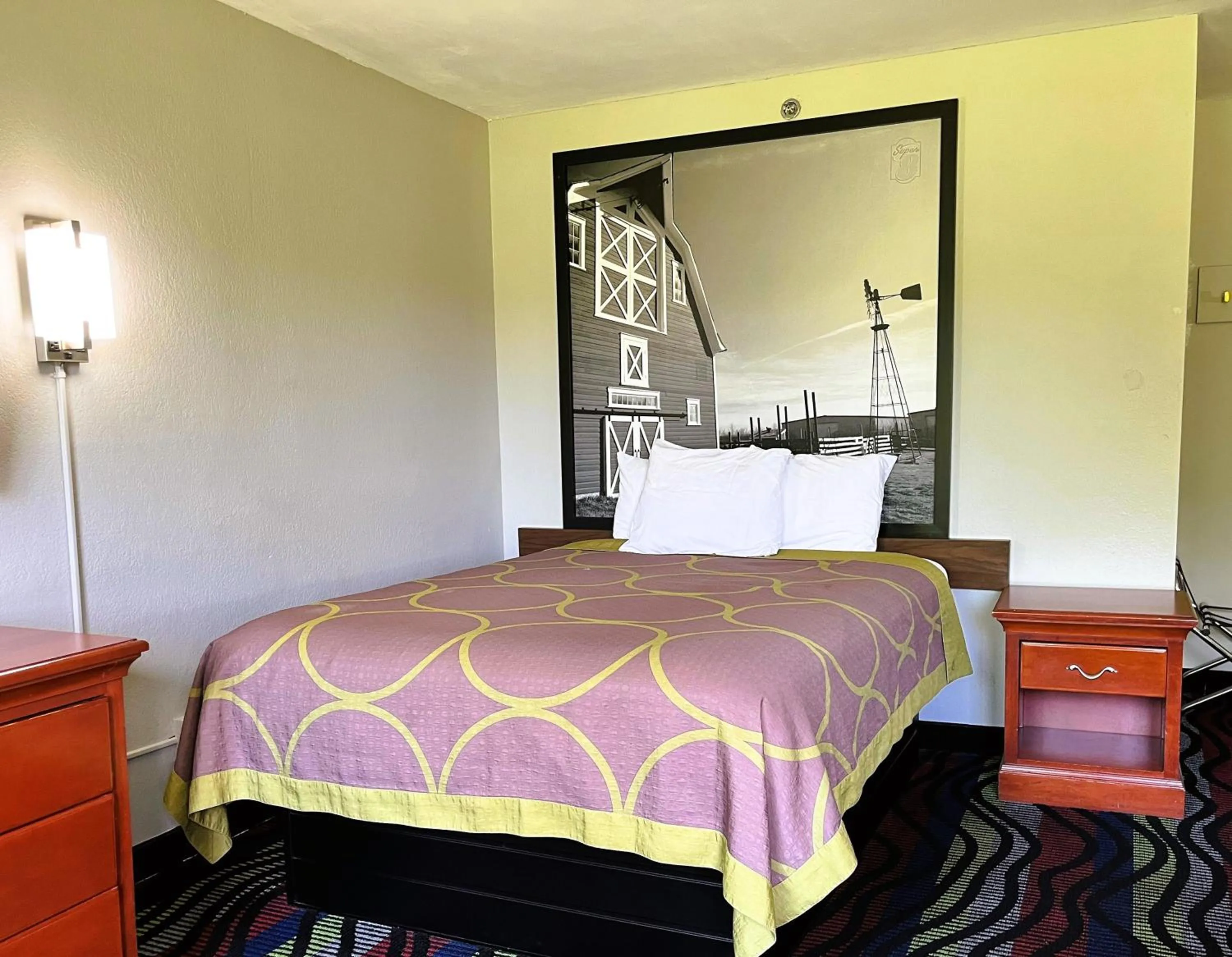 Deluxe Queen Room with Two Queen Beds - Non-Smoking in Super 8 by Wyndham Vincennes
