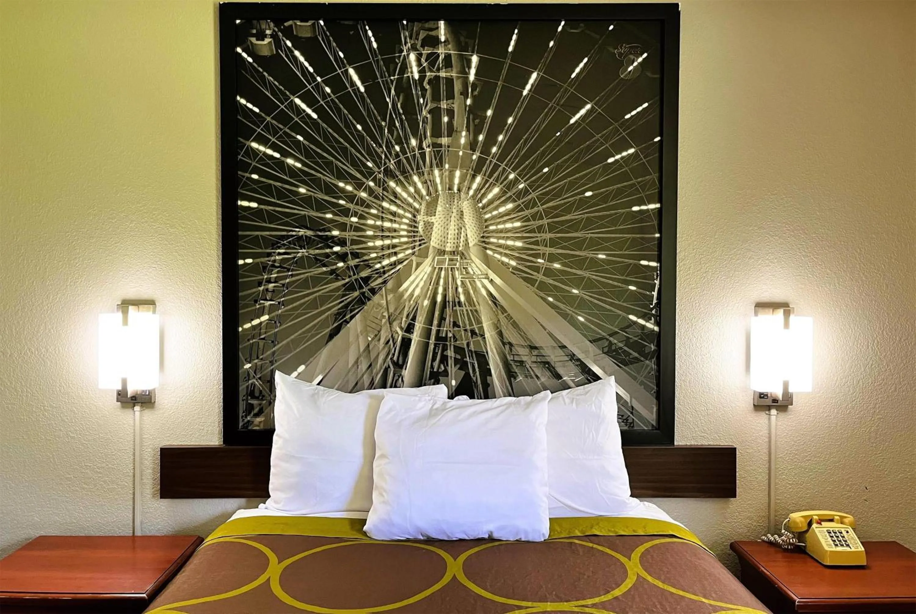 Queen Room - Non-Smoking in Super 8 by Wyndham Vincennes