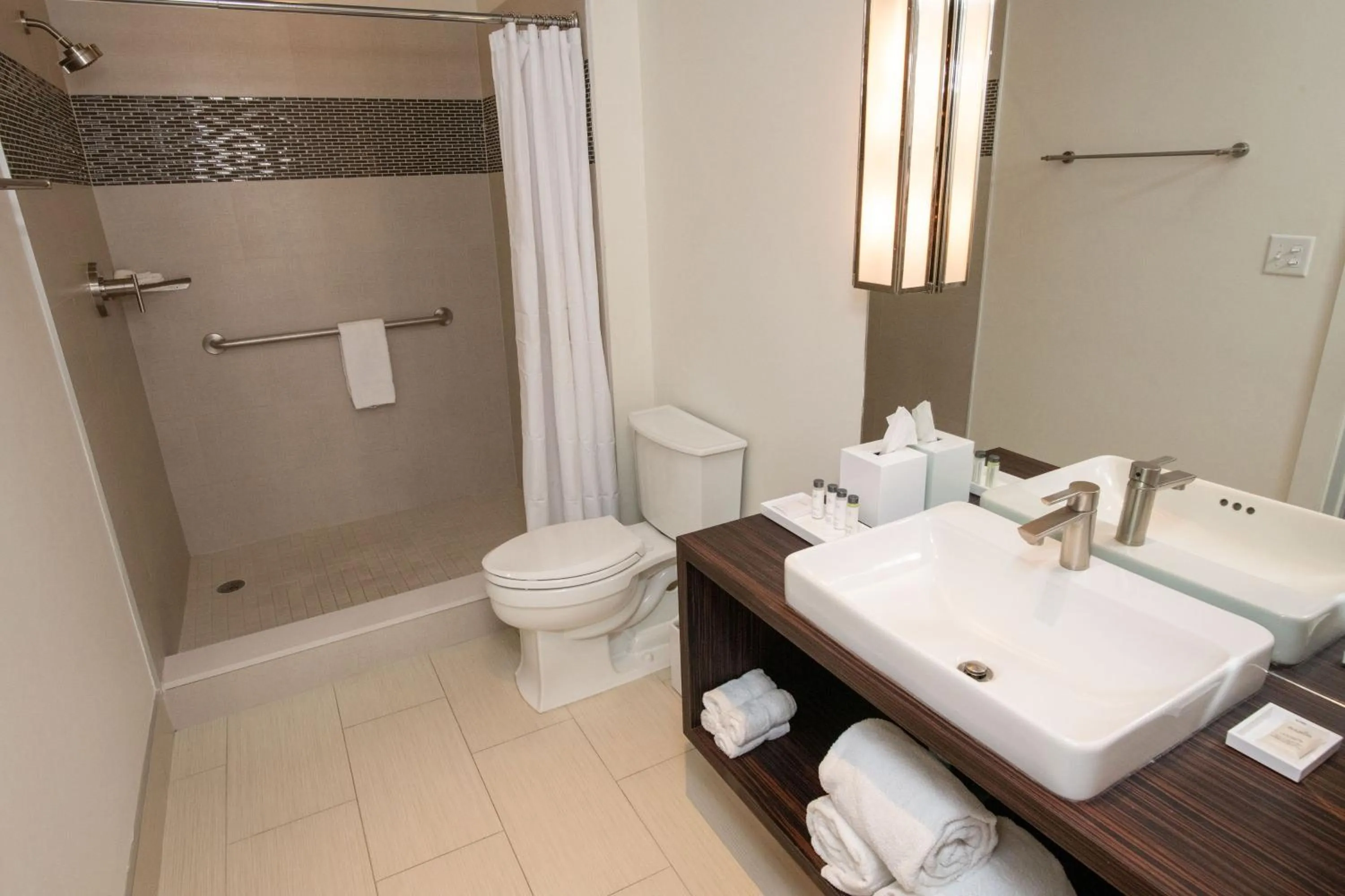 Standard King Suite in The Tremont House, Galveston, a Tribute Portfolio Hotel