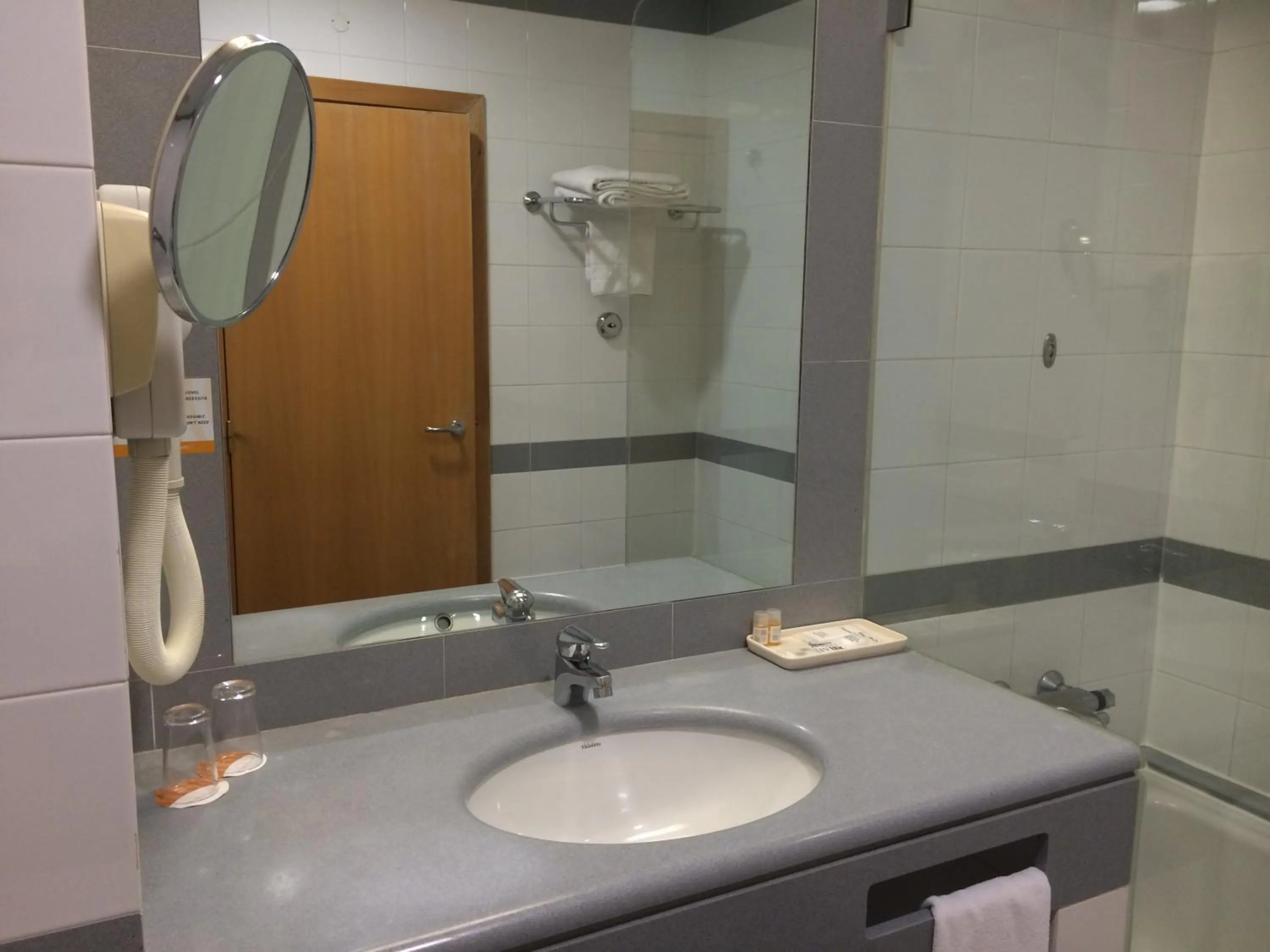 Single Room in Riviera Hotel