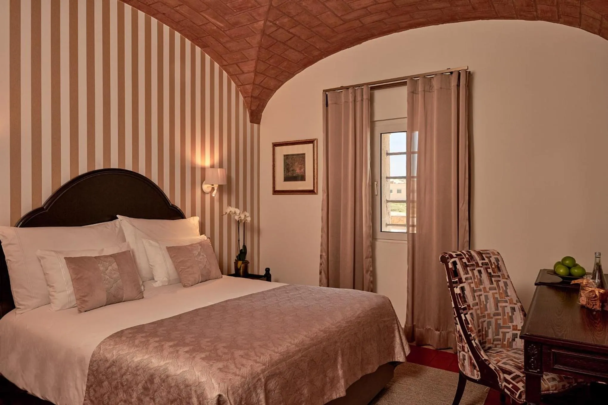 Classic Single Room with Partial Beach View in Hotel Fortaleza do Guincho Relais & Châteaux