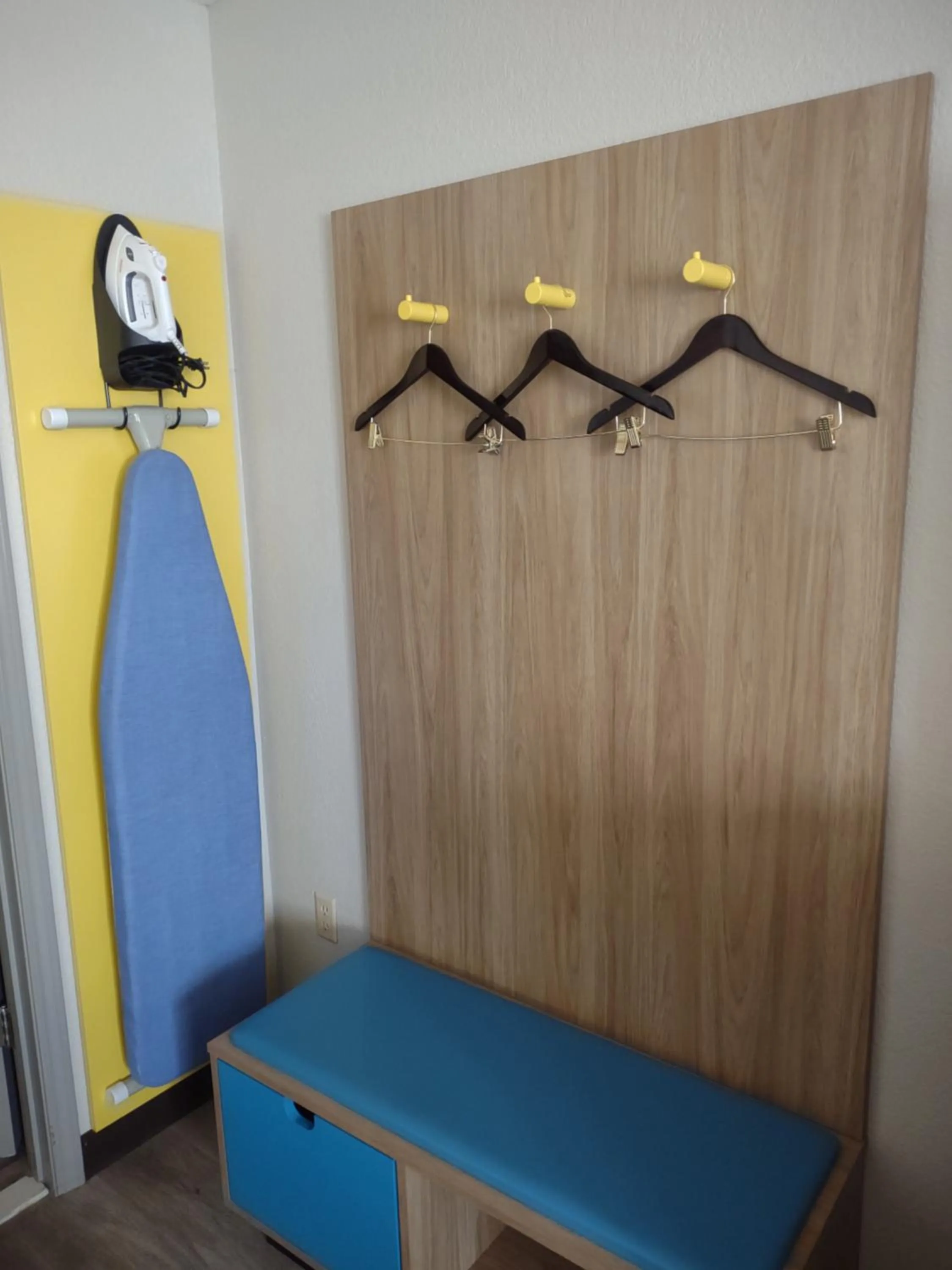 Queen Room with Two Queen Beds - Disability Access/Non-Smoking in Days Inn by Wyndham Lonoke