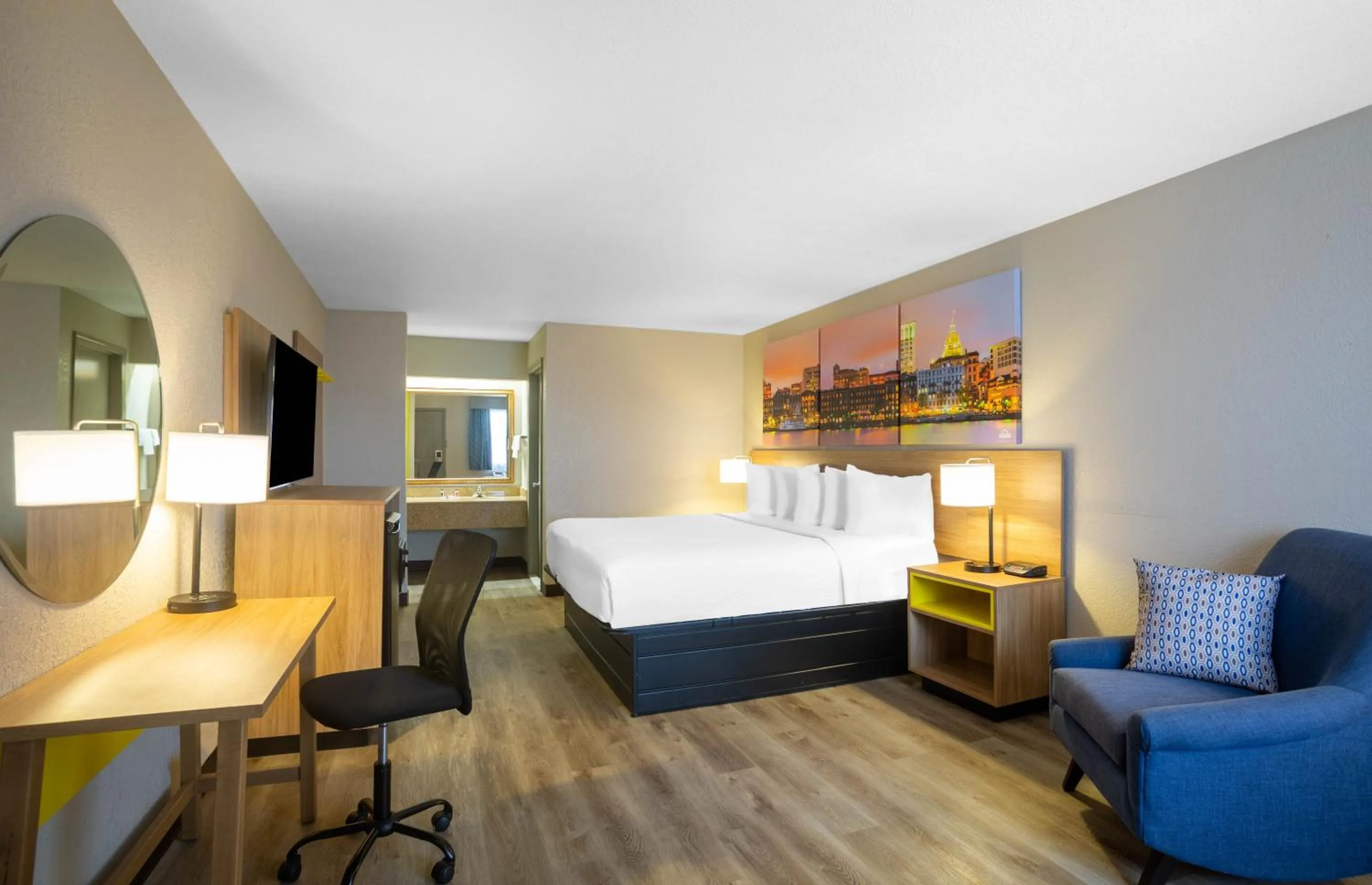 King Room - Non-Smoking in Days Inn by Wyndham Lonoke