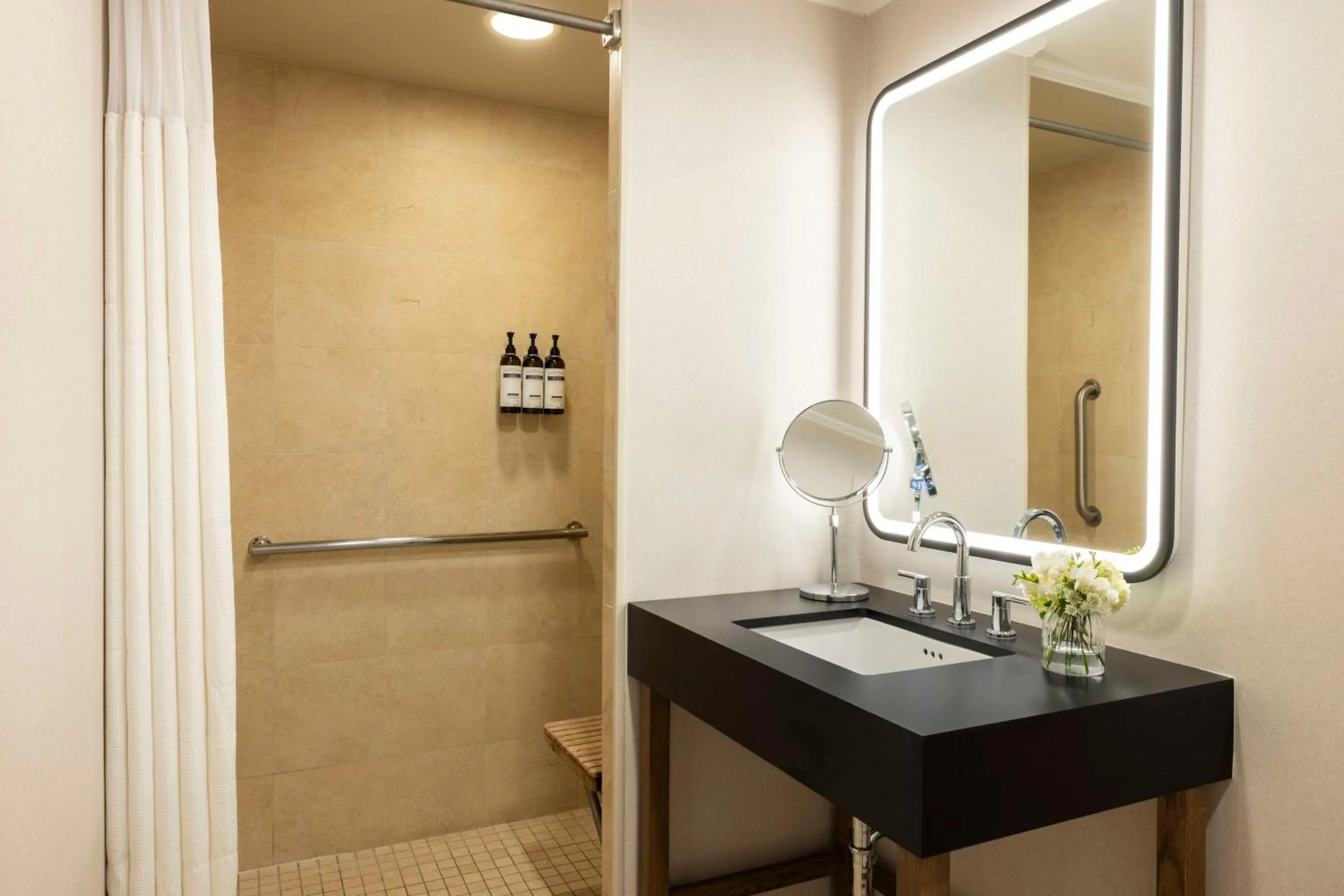 King Room with One King Bed and Accessible Shower in Hyatt Regency Greenwich