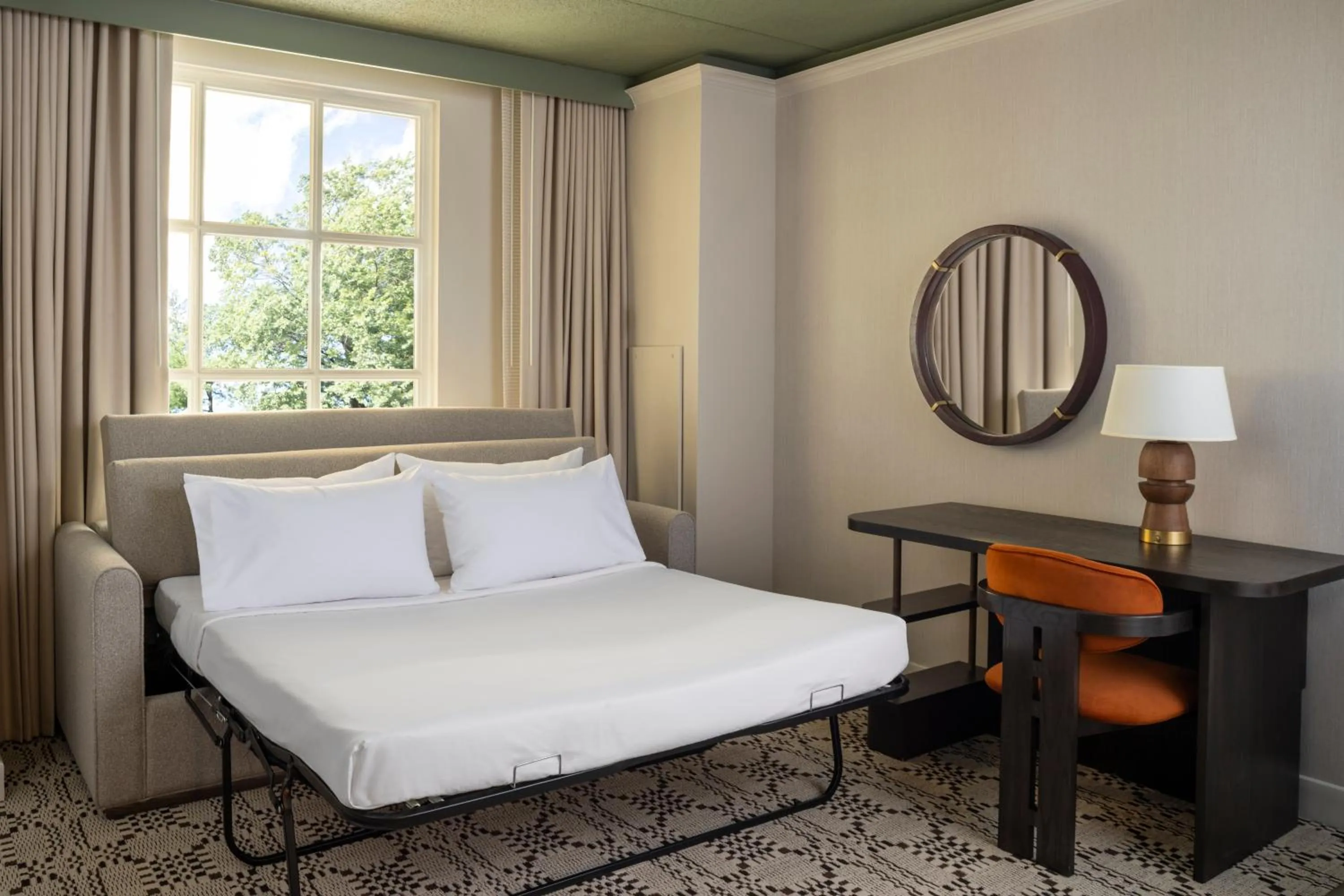 King Room with Sofa Bed in Hyatt Regency Greenwich