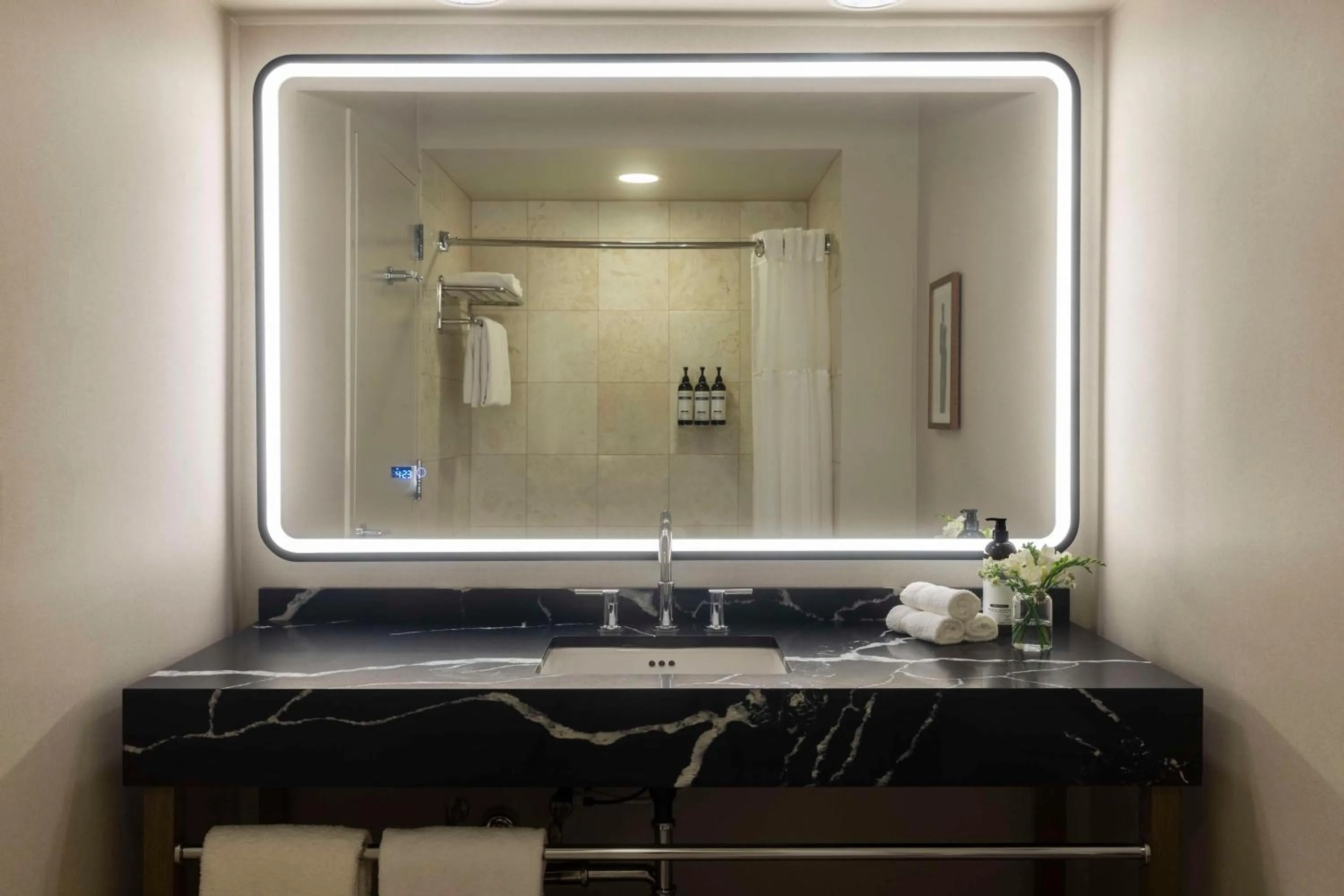 Deluxe Queen Room with Two Queen Beds in Hyatt Regency Greenwich