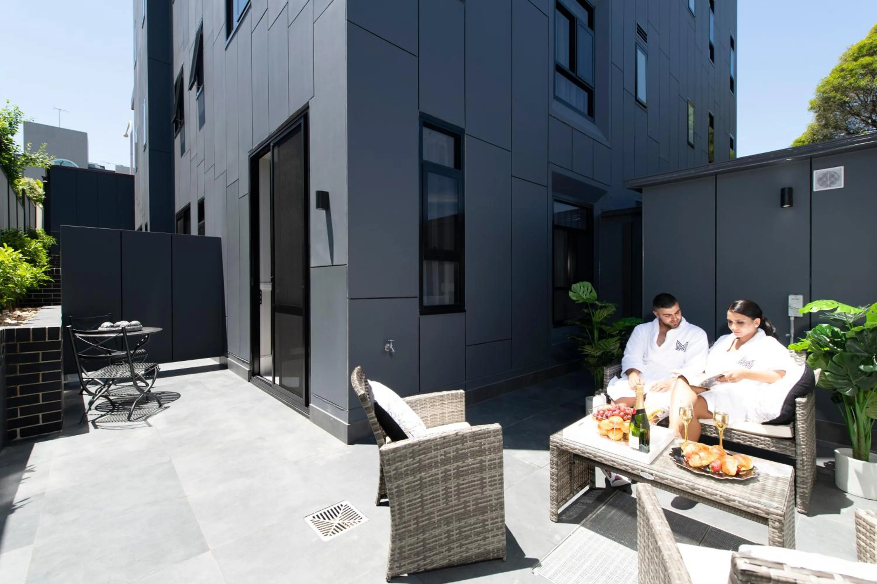 King Suite - Non-Smoking in Gladius Hotel & Suites-Parramatta Marsden Street