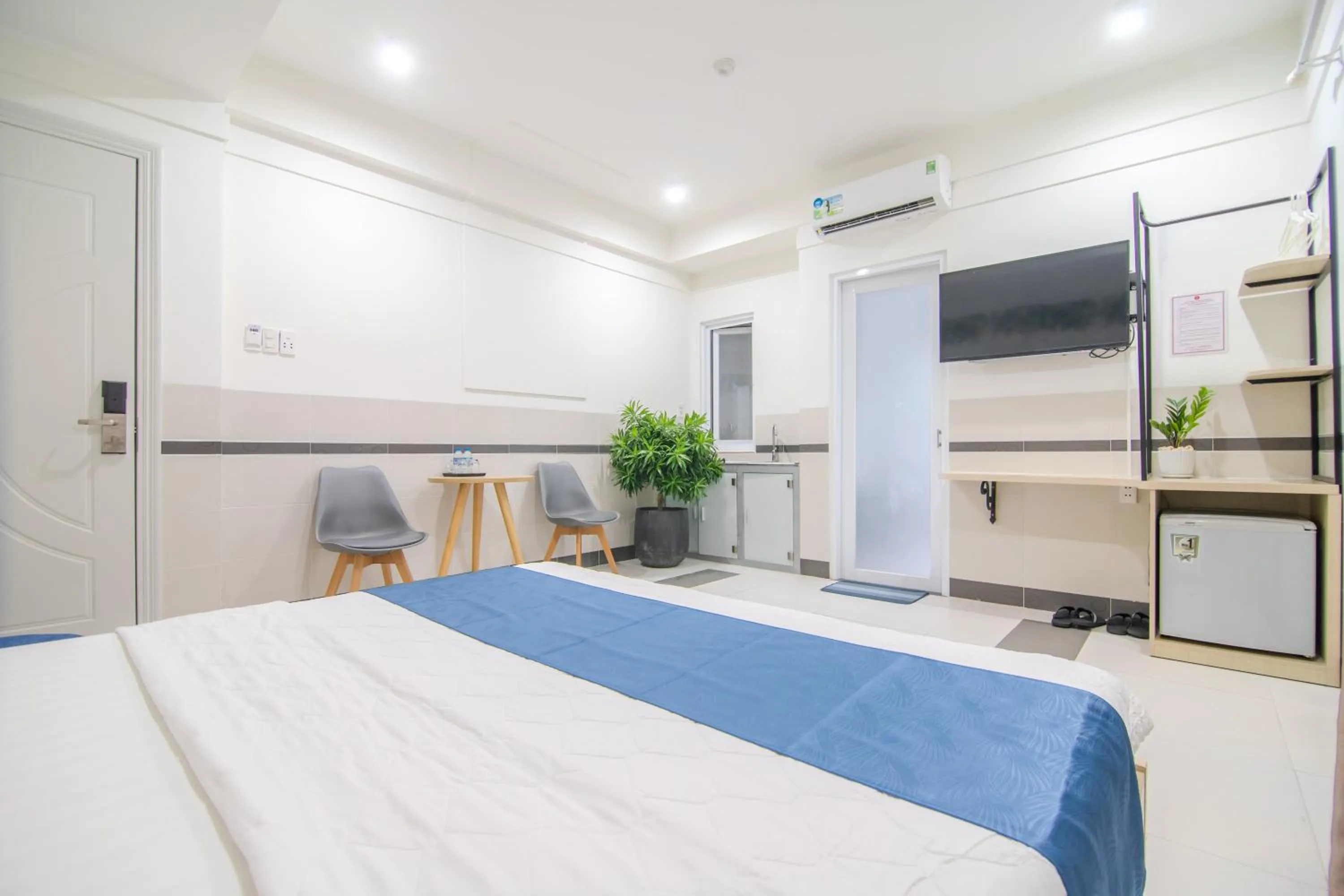 Deluxe Double Room in Bin Bin Hotel 5 - Near Lotte Mart D7