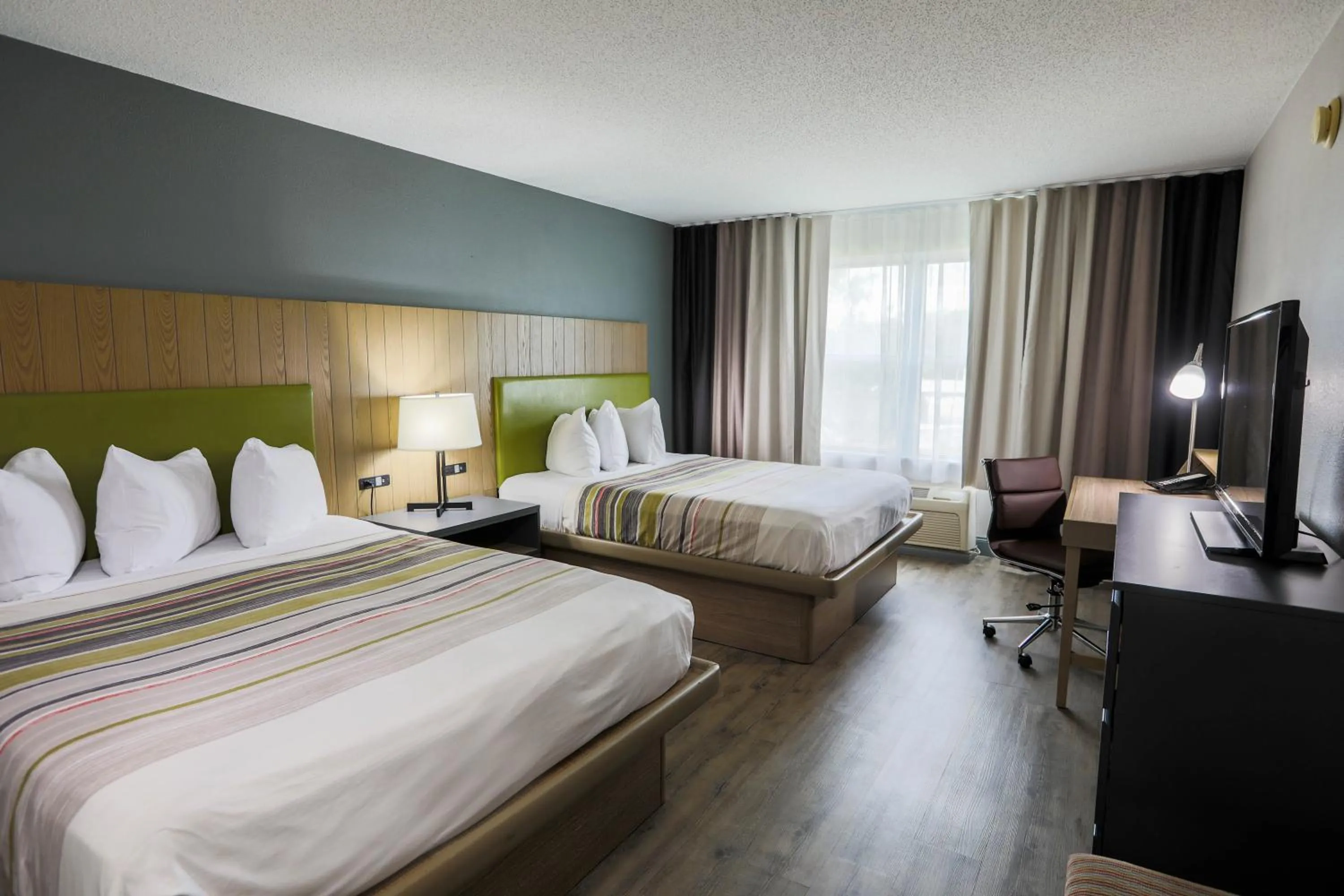 Queen Room with Two Queen Beds - Non-Smoking in Country Inn & Suites by Radisson, Myrtle Beach, SC