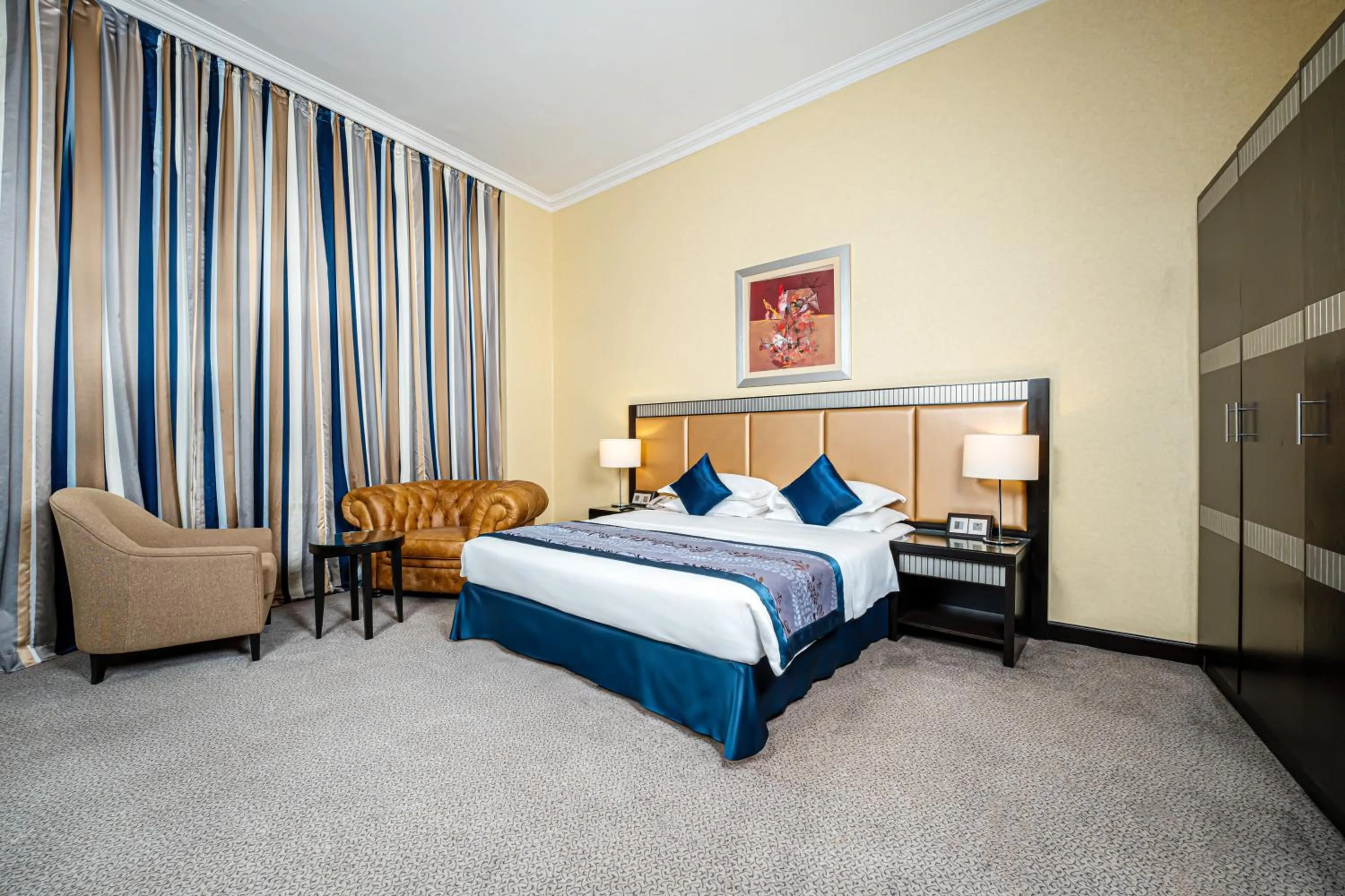 Diplomatic Suite With City View in Millennium Central Doha