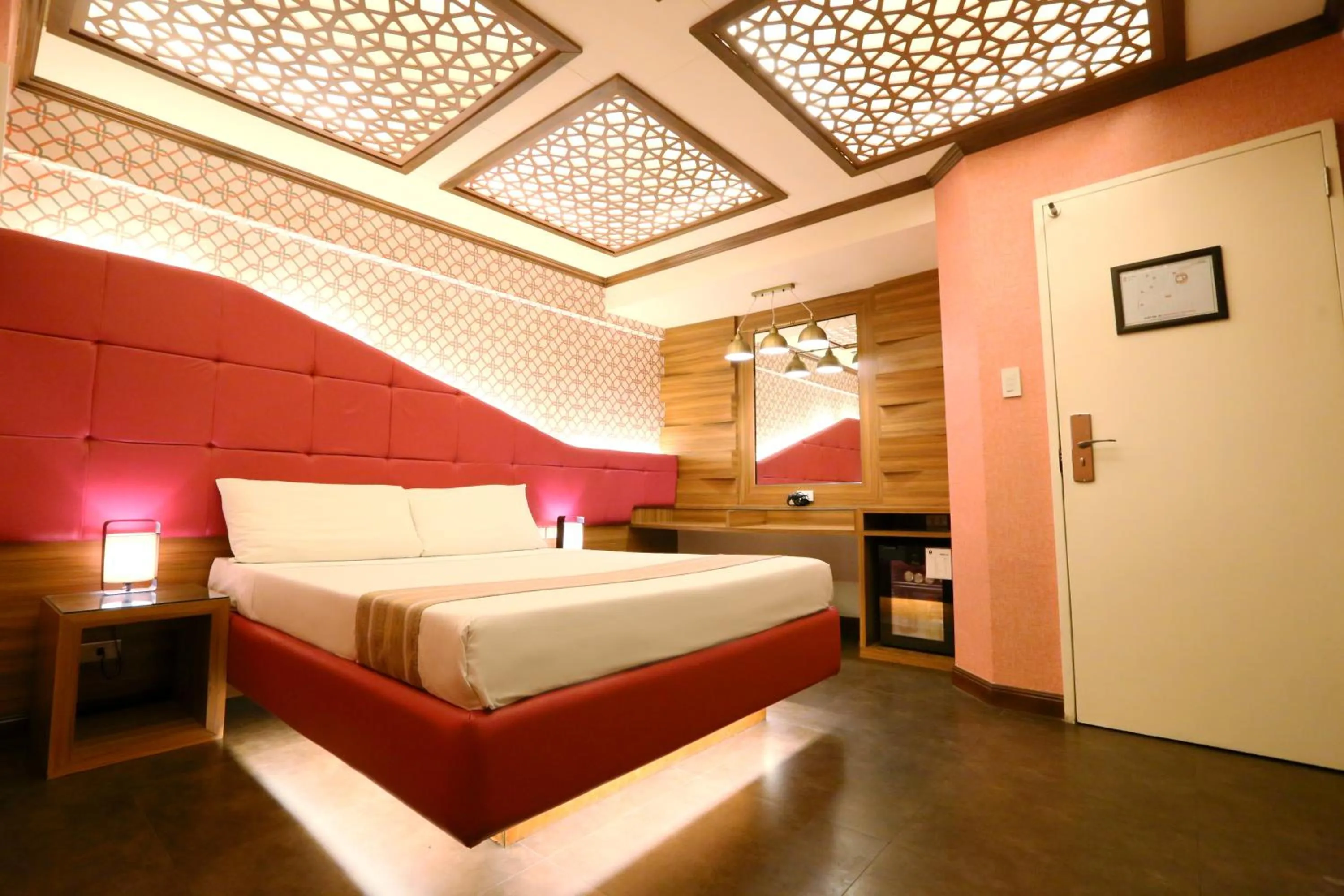 Standard Room (No Garage) in Victoria Court Gil Puyat Motorist Lodge