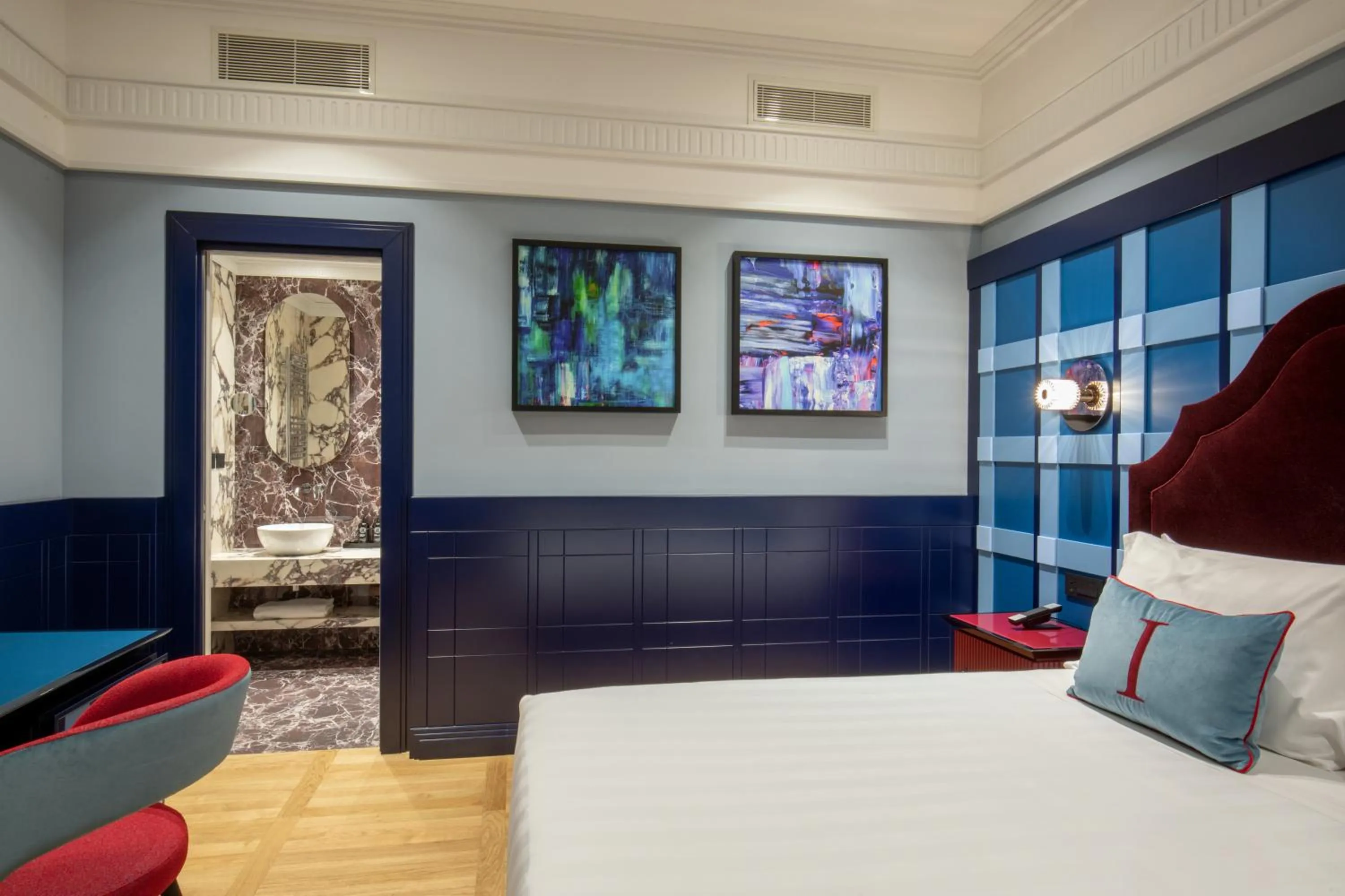 Suite in The Independent Hotel