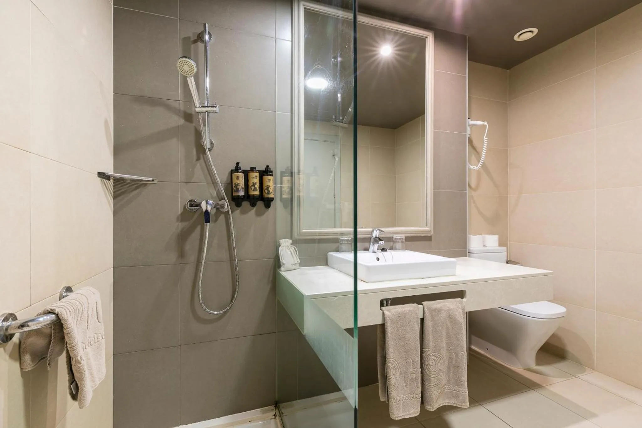 Suite in HD Beach Resort