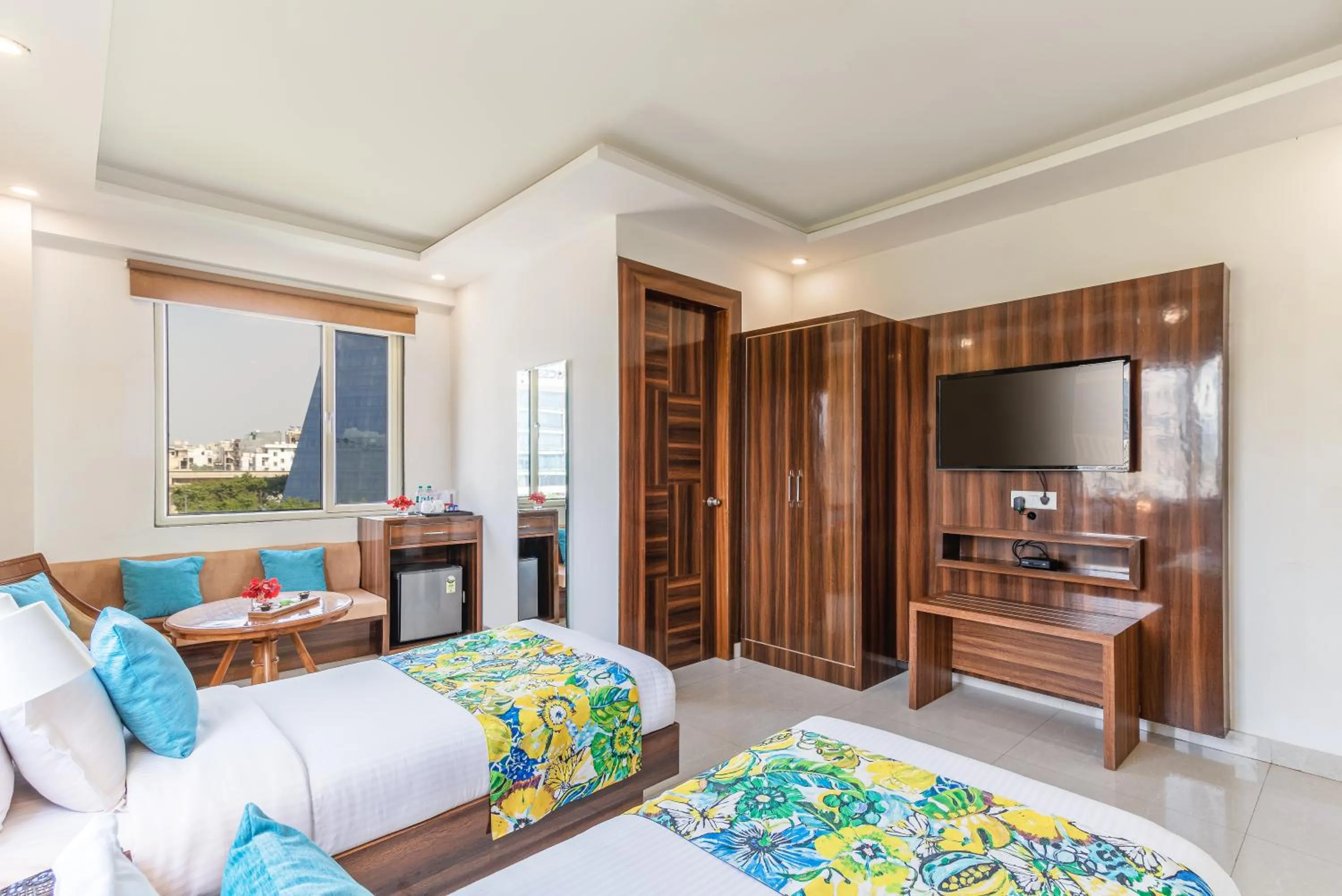 Superior Twin Room with 10% discount on Food & Soft Beverages (at restaurants) in Inde Hotel Cyber City