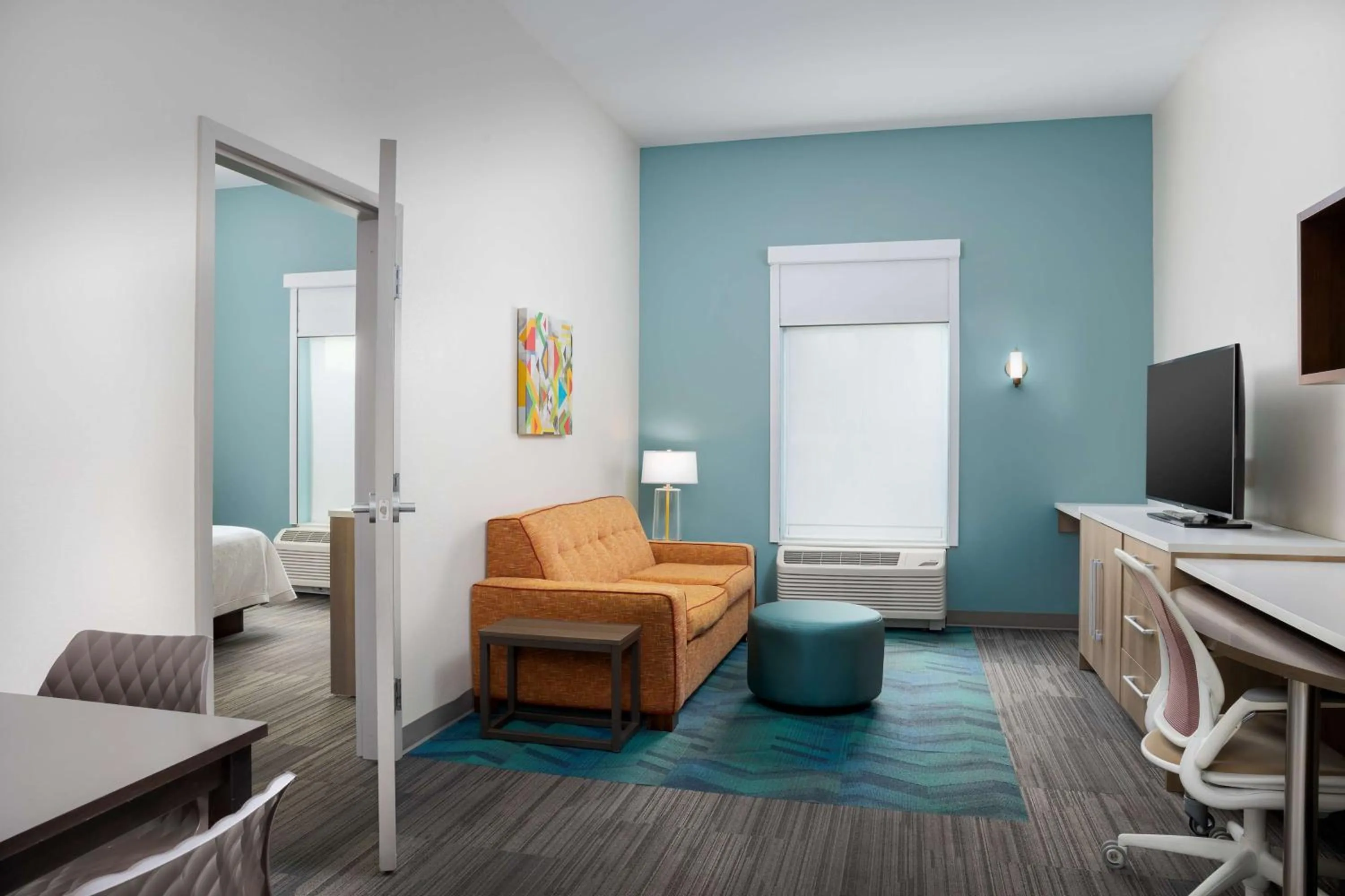 One-Bedroom King Suite - Non-Smoking in Home2 Suites By Hilton Clermont