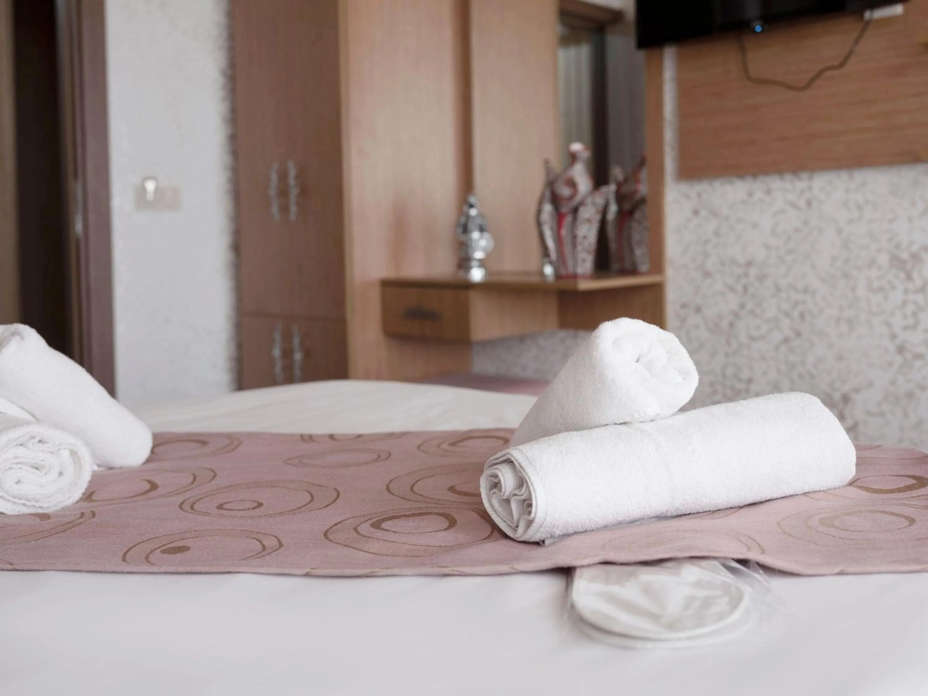 Budget Double Room in Hotel Megaron