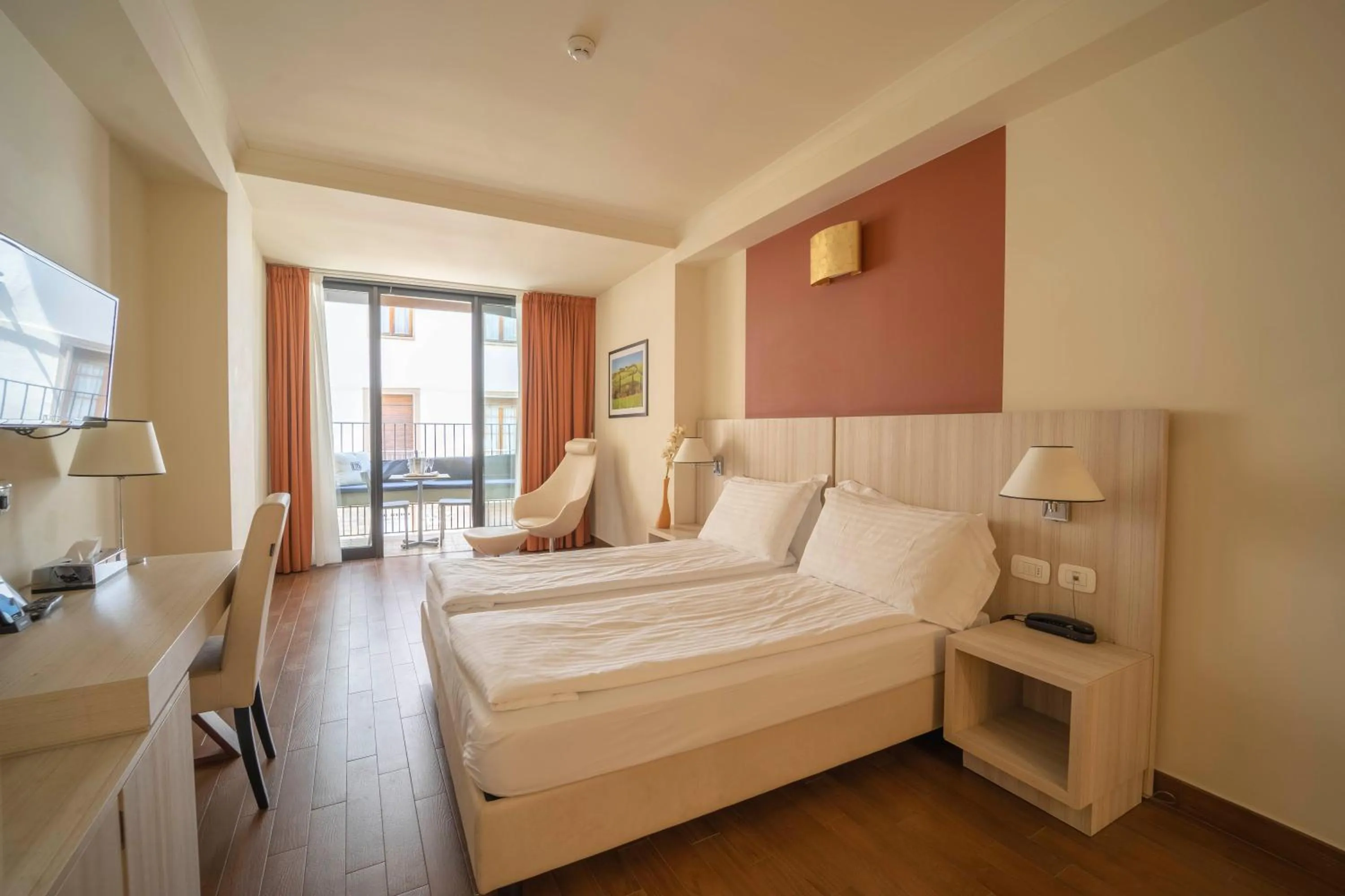 Superior Double or Twin Room with Terrace in Hotel della Signoria