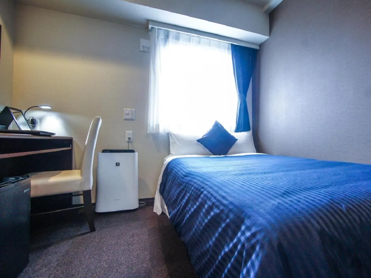  Double Room with Small Double Bed - Smoking in HOTEL LiVEMAX Kasai Ekimae
