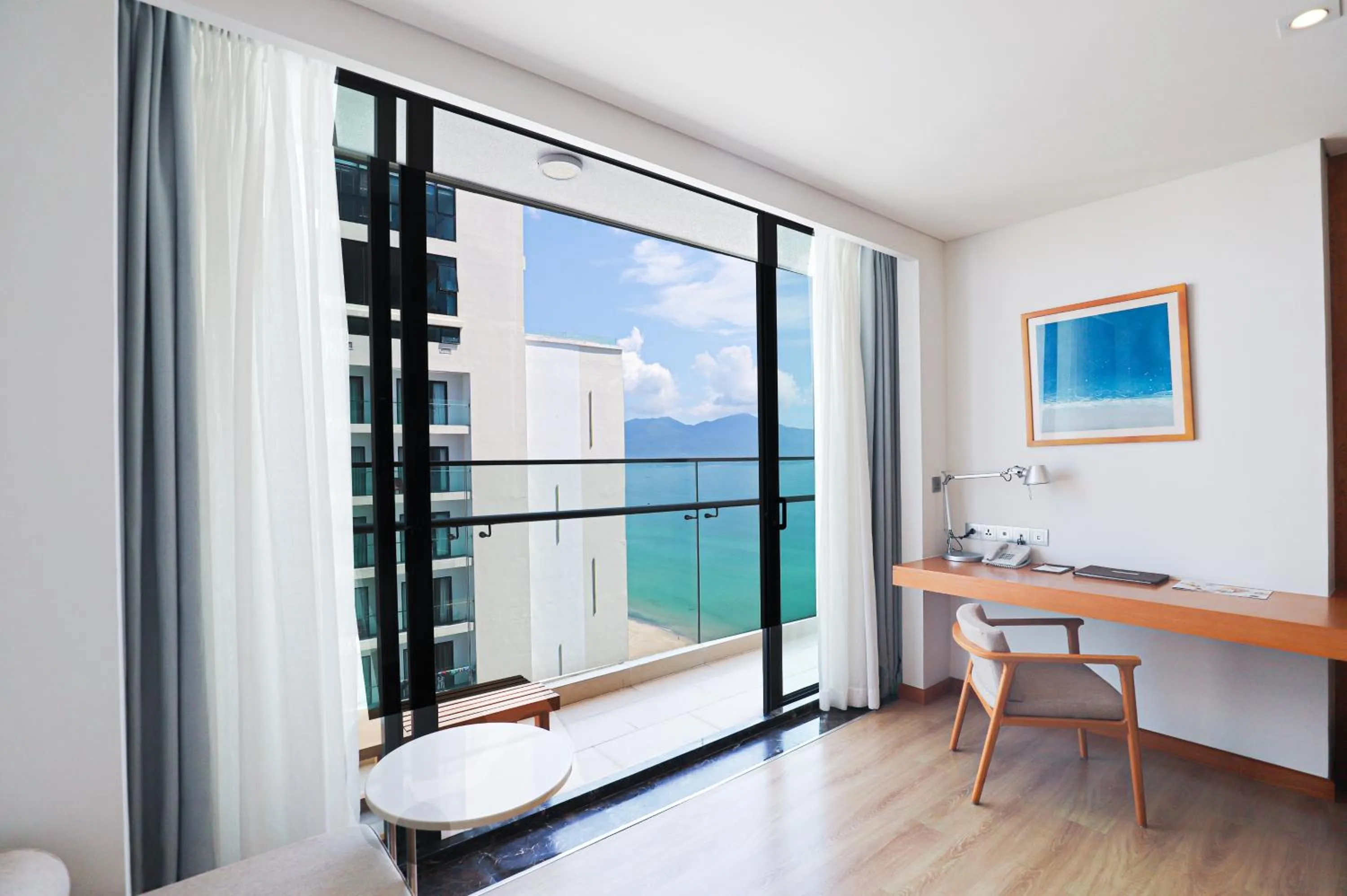 Premier Double Room with Partial Sea View with Balcony in TMS Hotel Da Nang Beach