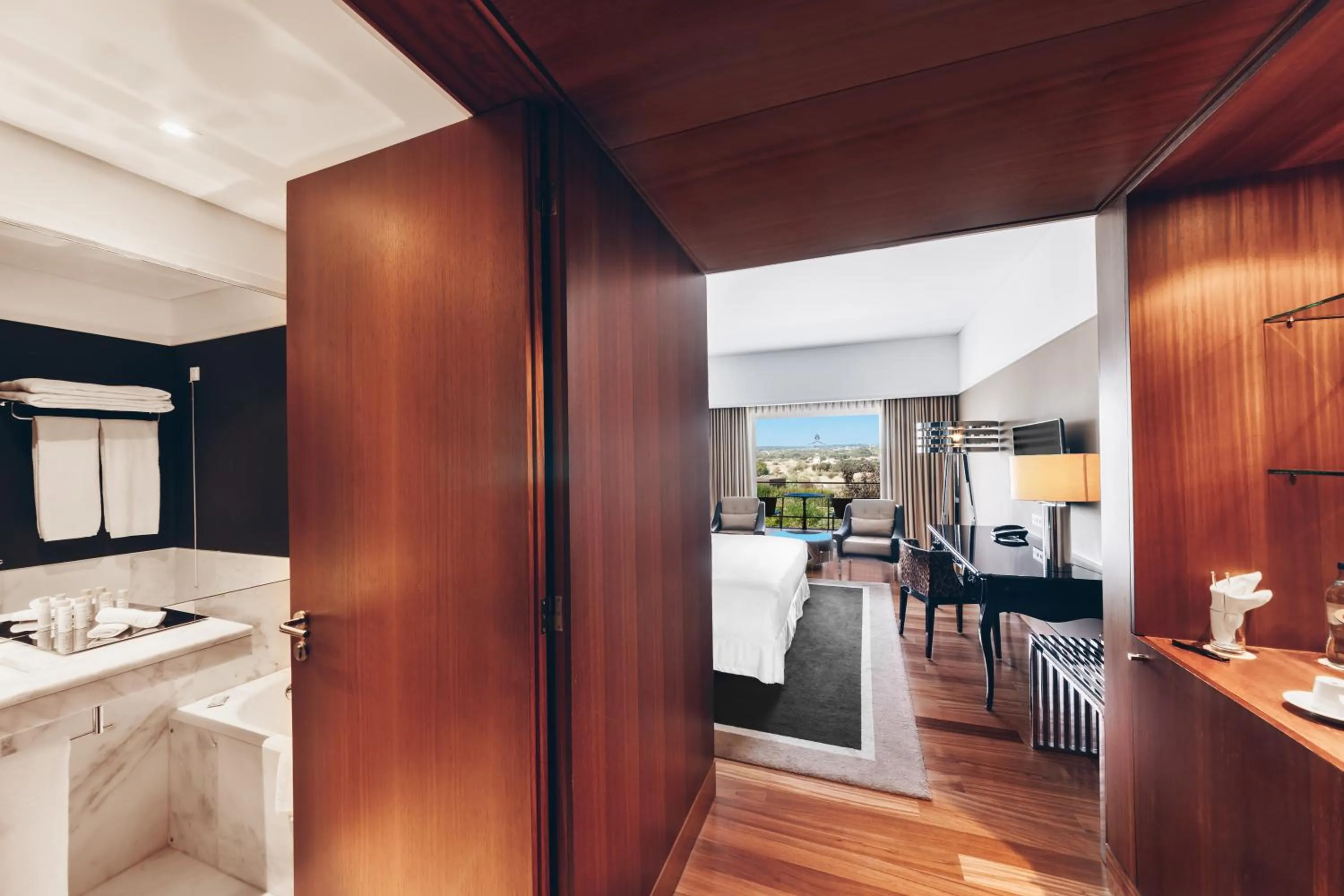 Design Room in Convento do Espinheiro, Historic Hotel & Spa