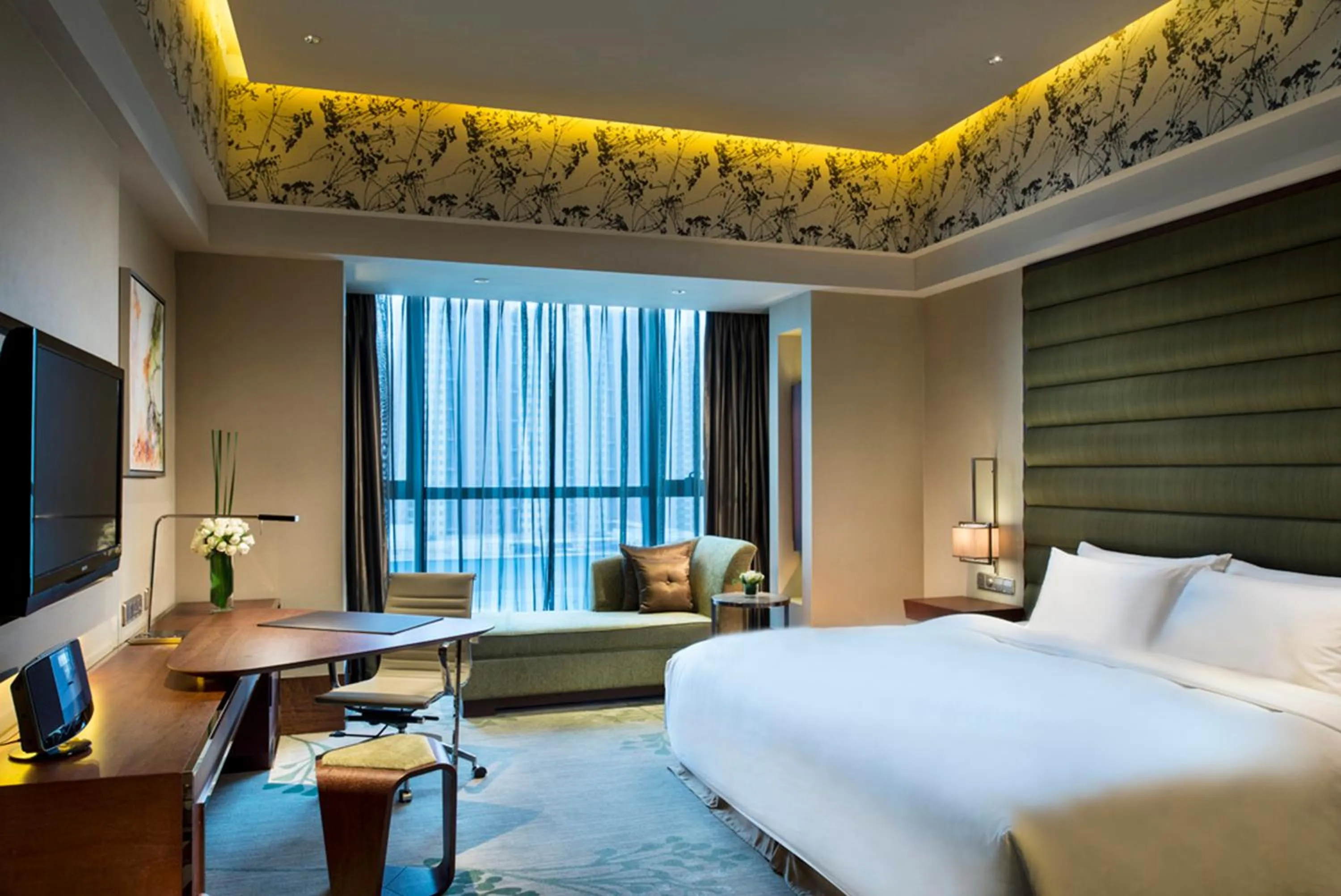 Standard Room in Crowne Plaza Hefei by IHG