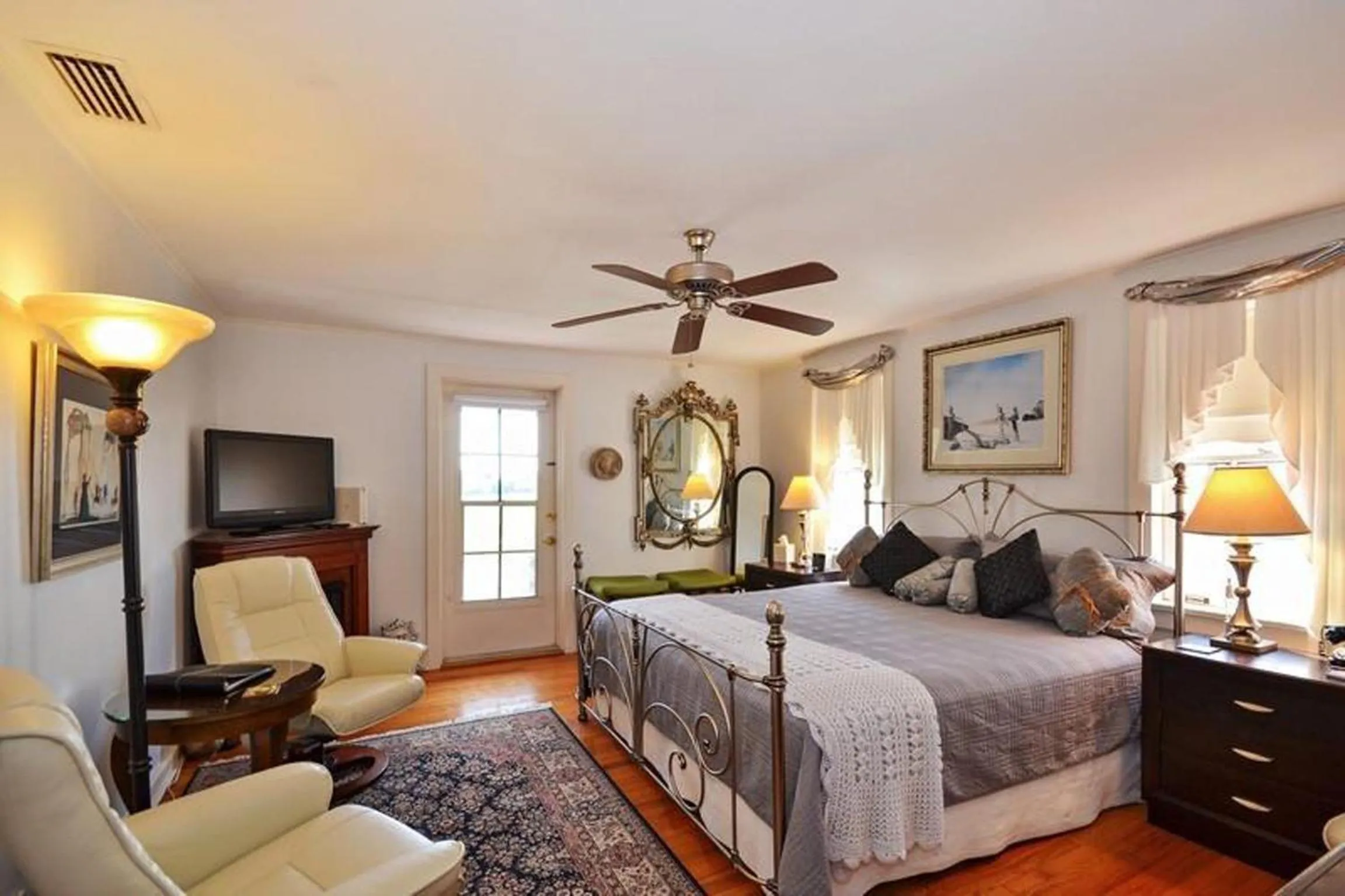 King Room with Intracoastal View in Sabal Palm House Bed and Breakfast