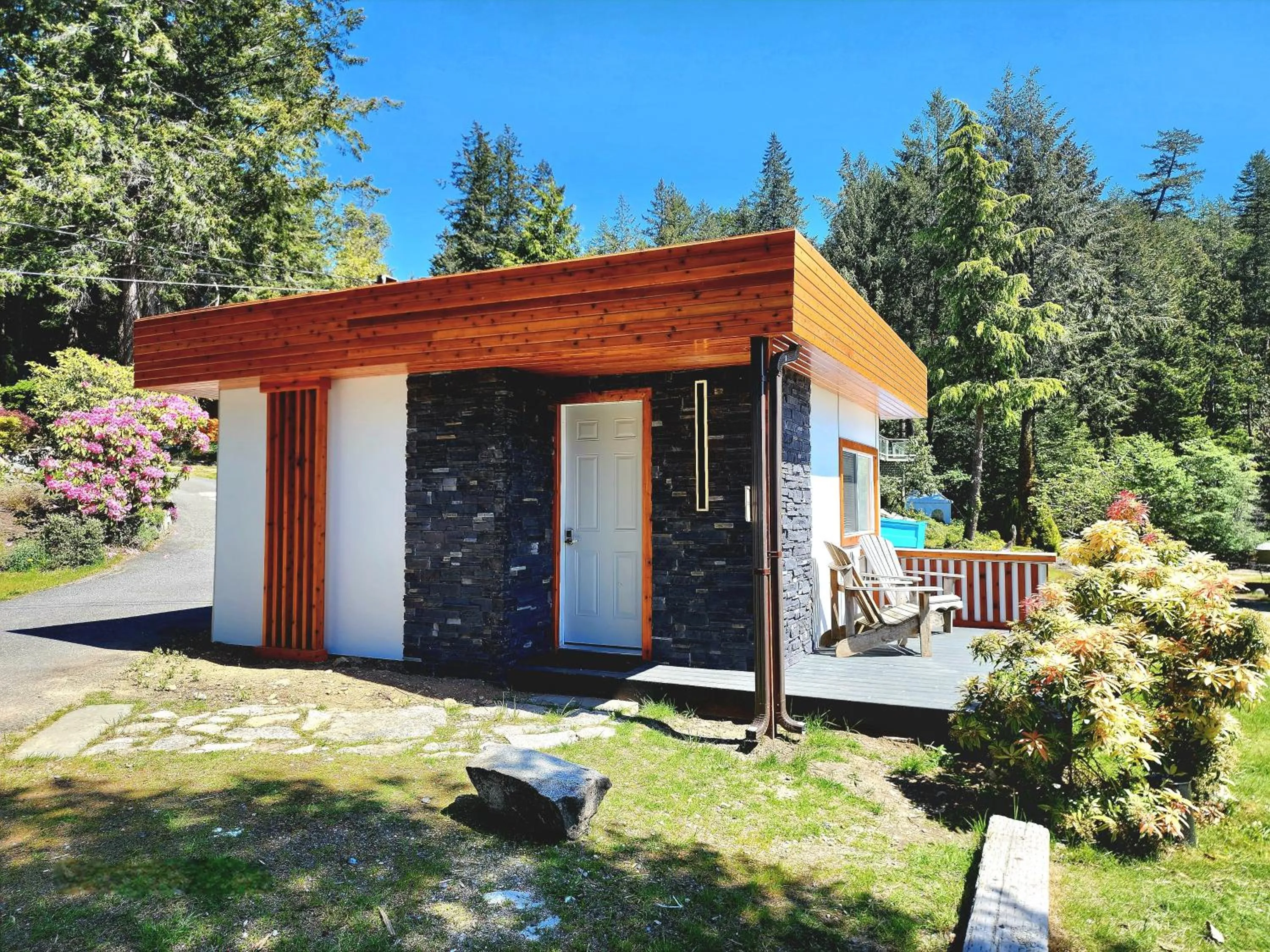 Oceanview Cabin in Rockwater Secret Cove Resort