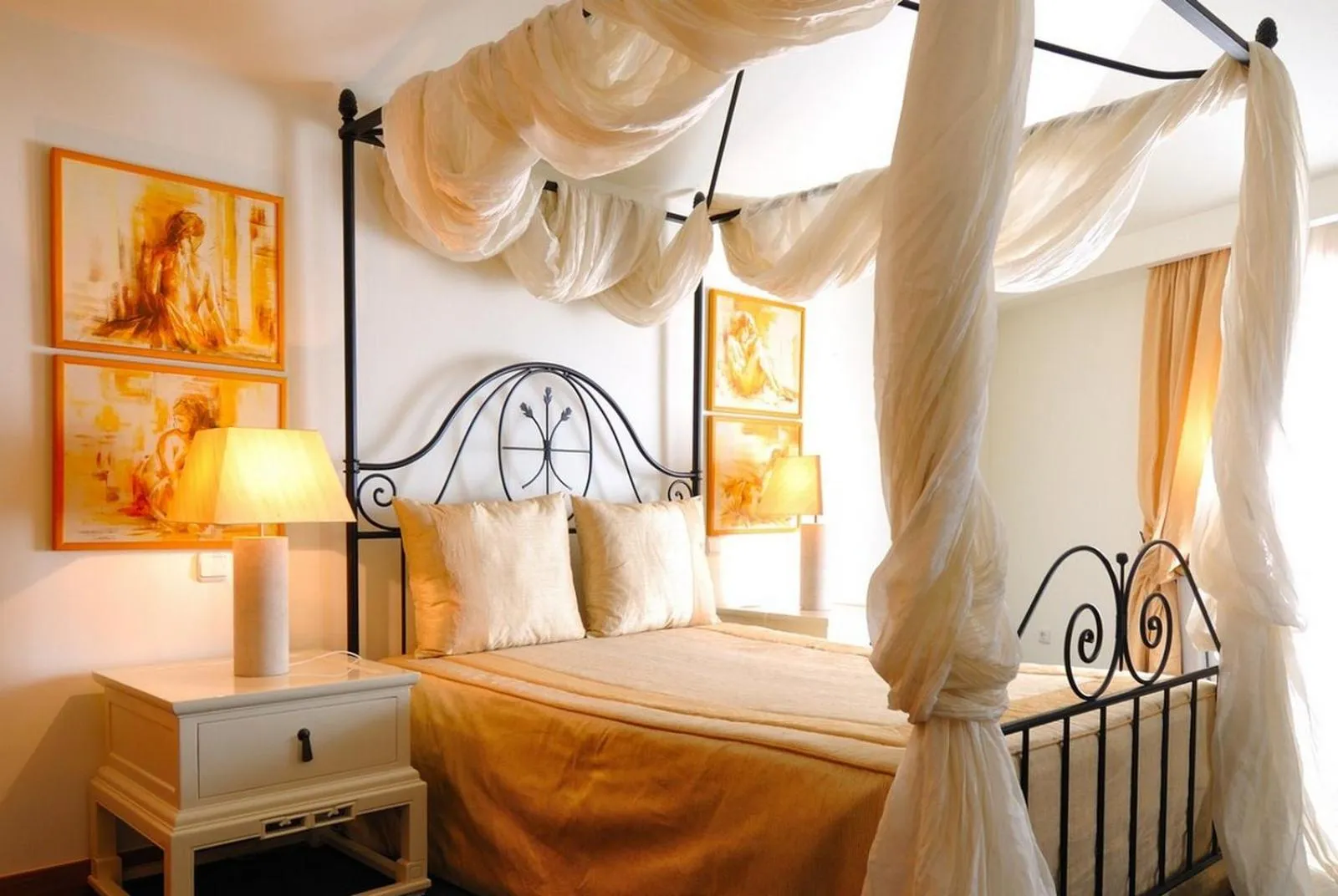 Bed in Hotel Moliceiro