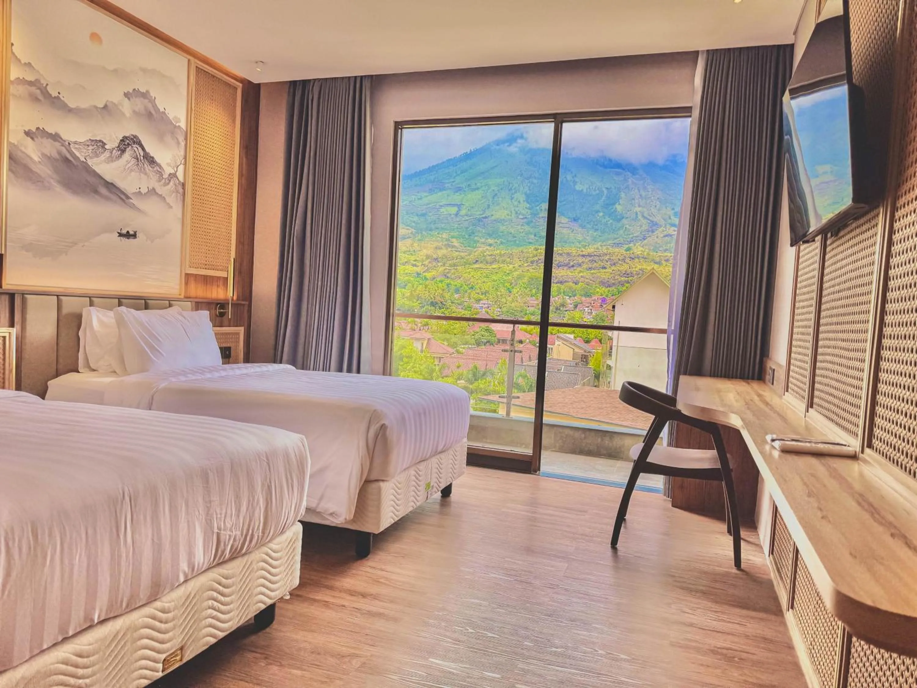 Junior Suite Twin Mountain View in Cahaya Villa Garut