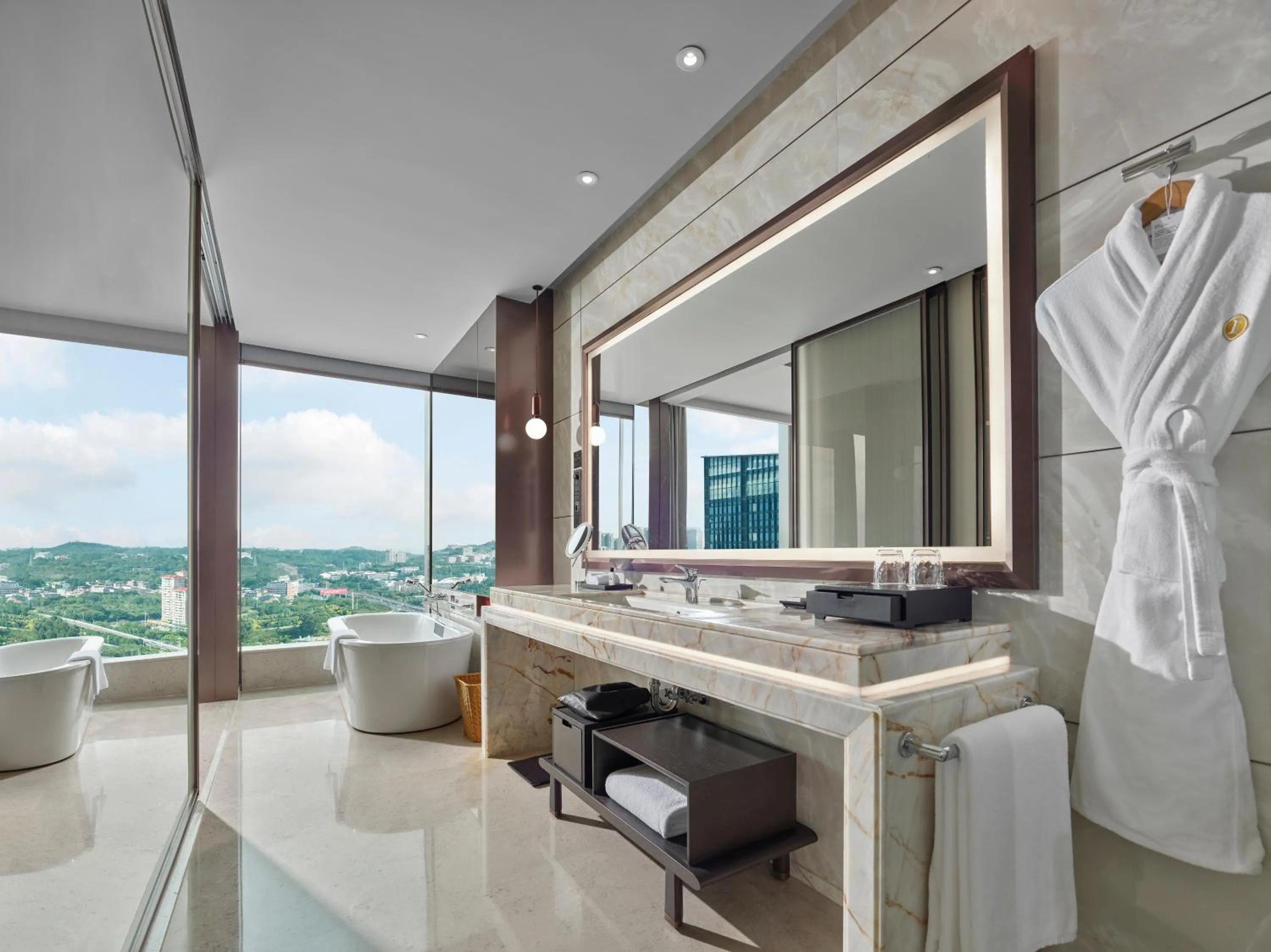 Classic King Room with City View - High Floor/Lounge Access in InterContinental Quanzhou by IHG