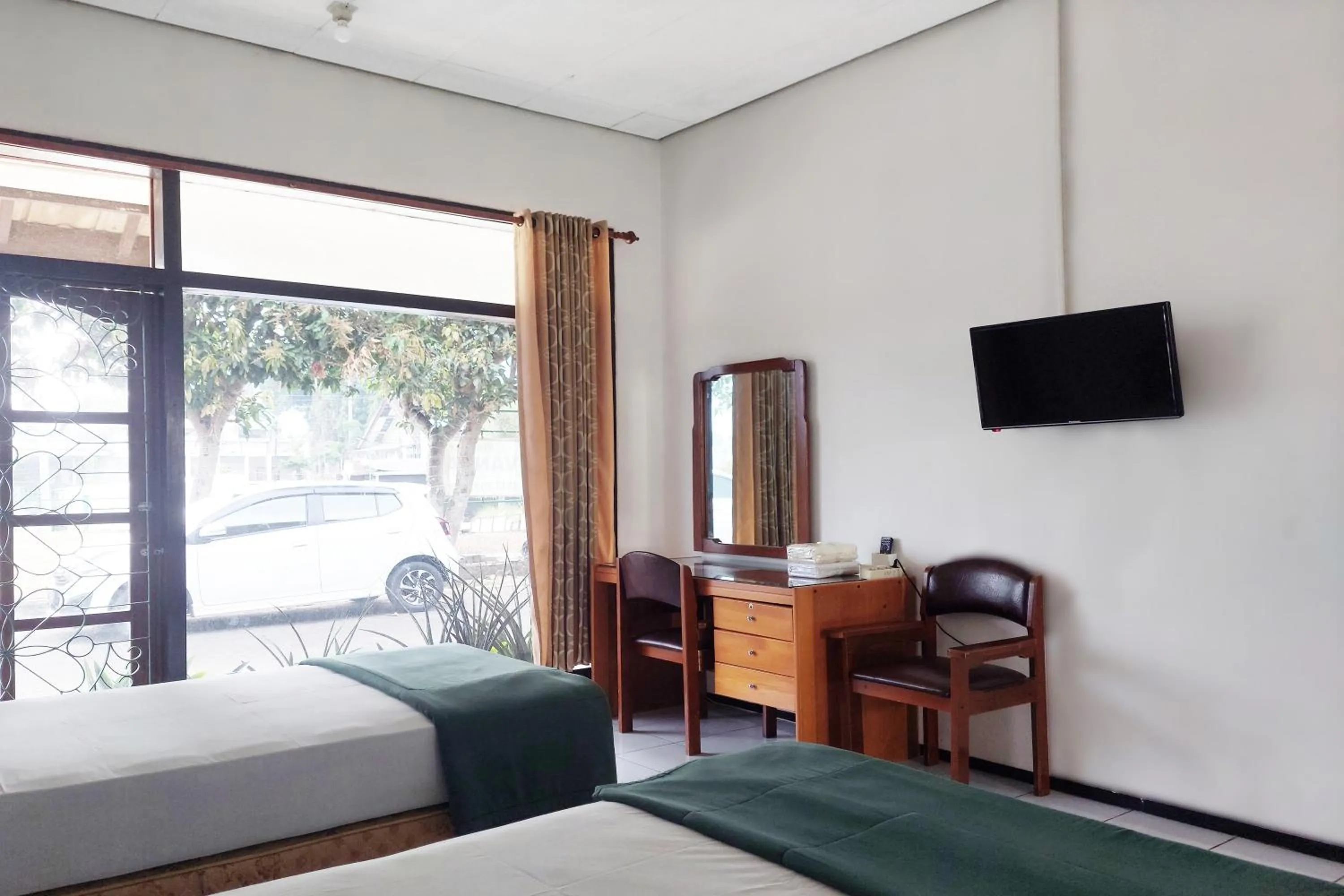 Standard Double Room in Vanda Villa
