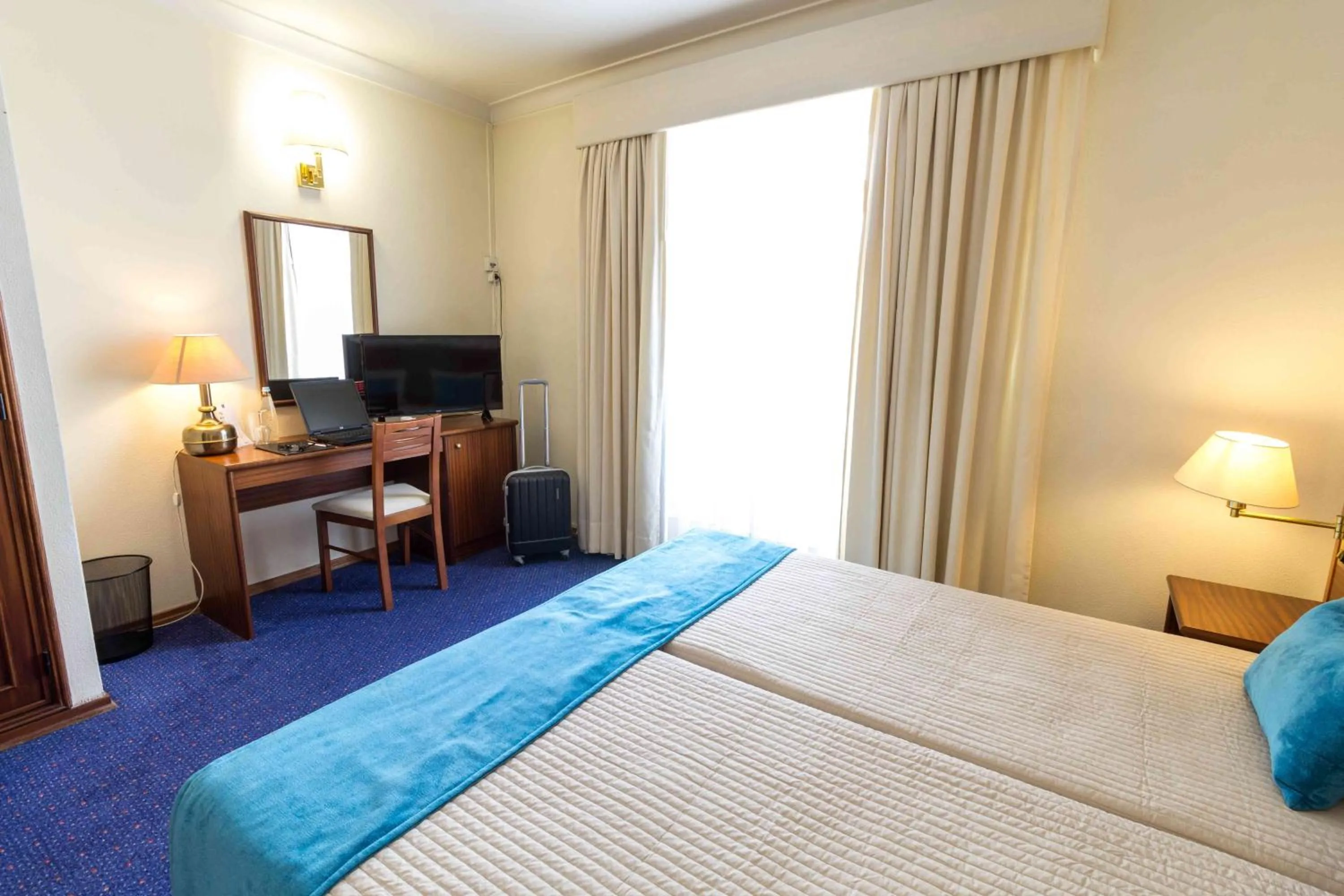 Single Room in Hotel Eurosol Gouveia