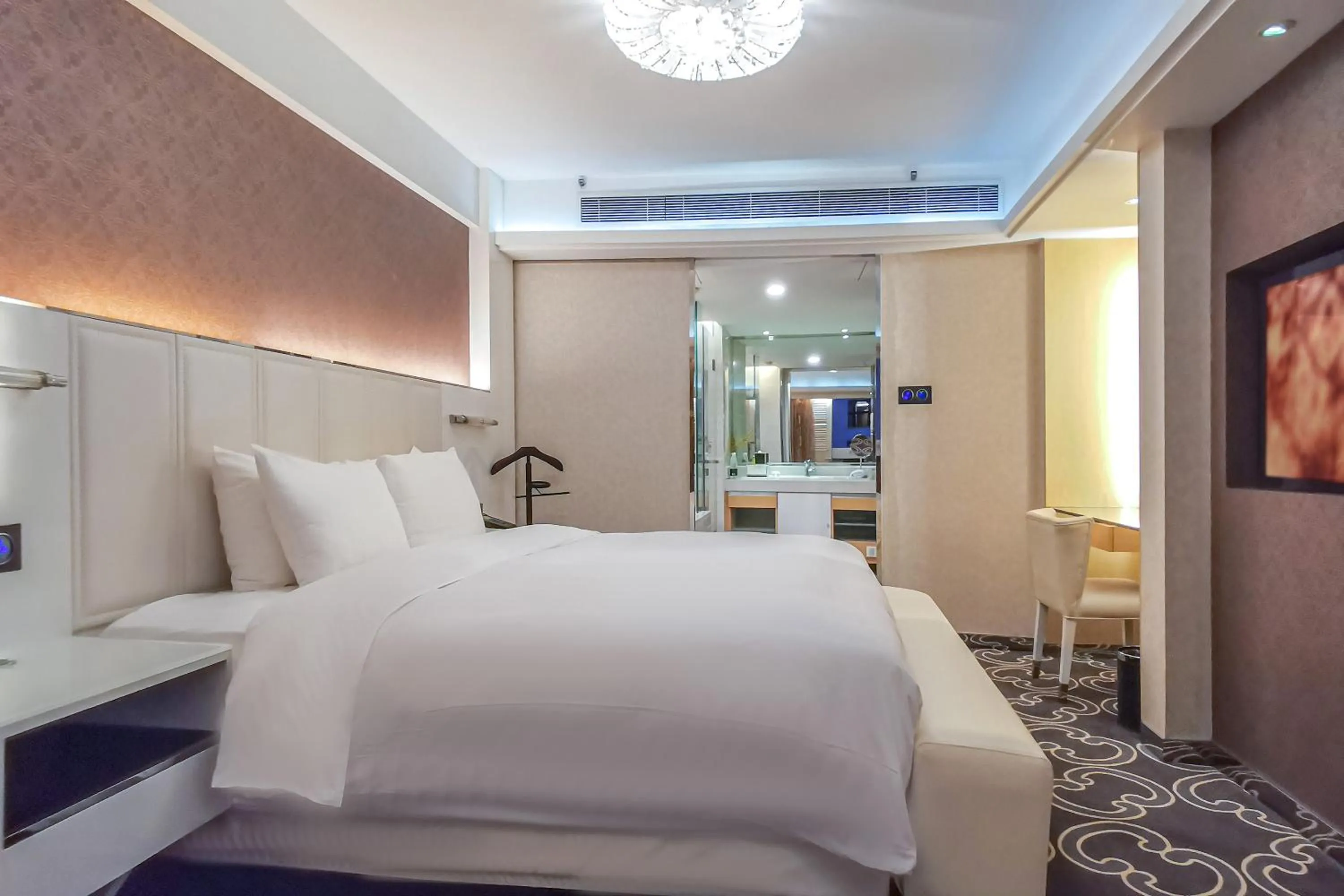 Suite in Nanjing Central Hotel