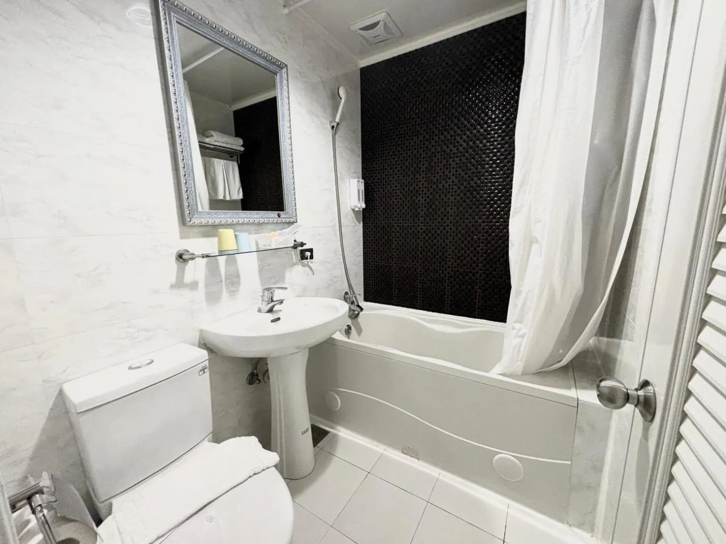 Standard Triple Room in Ximen Hotel