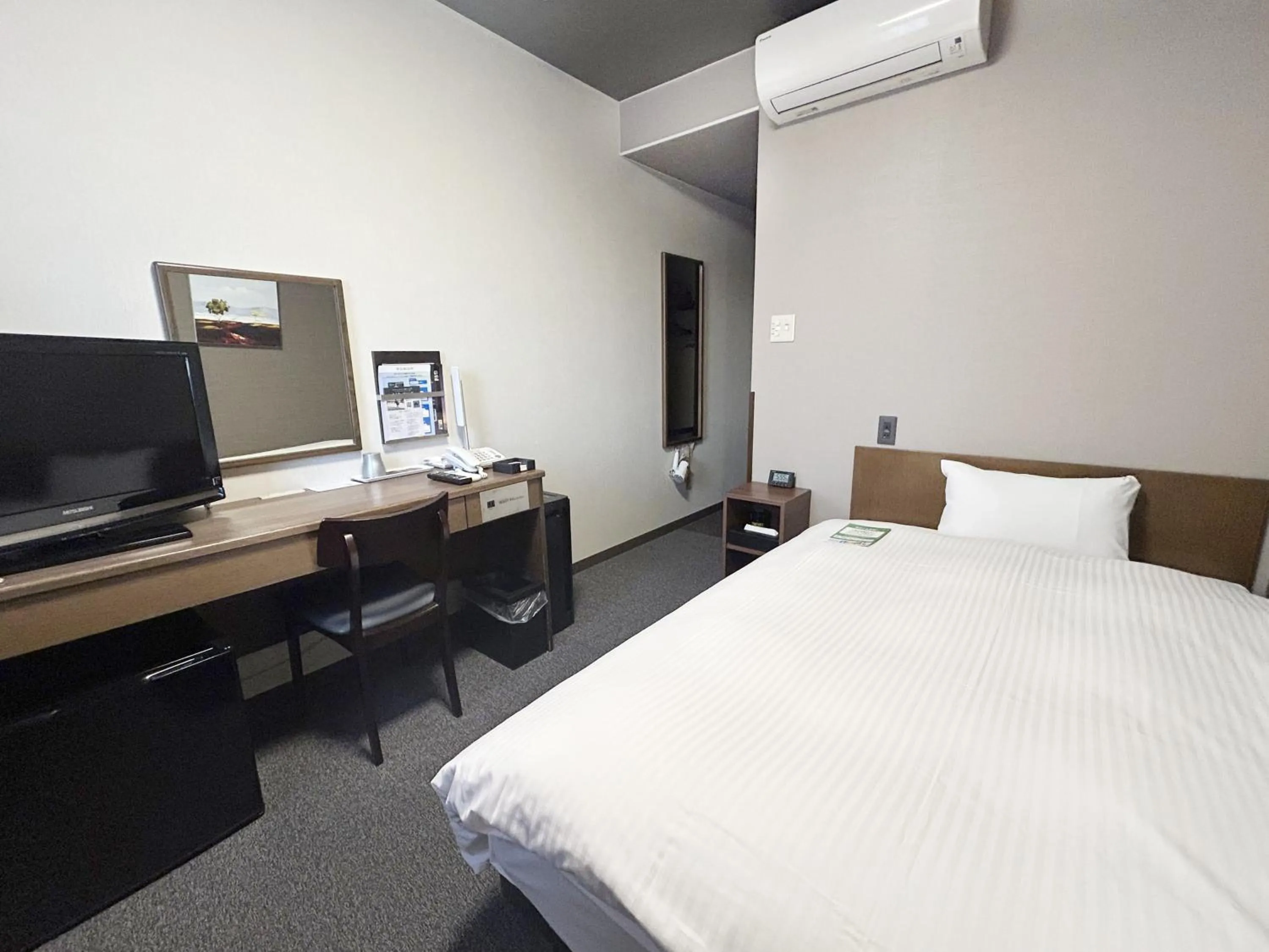 Single Room - single occupancy - Non-Smoking in Hotel Route-Inn Minokamo