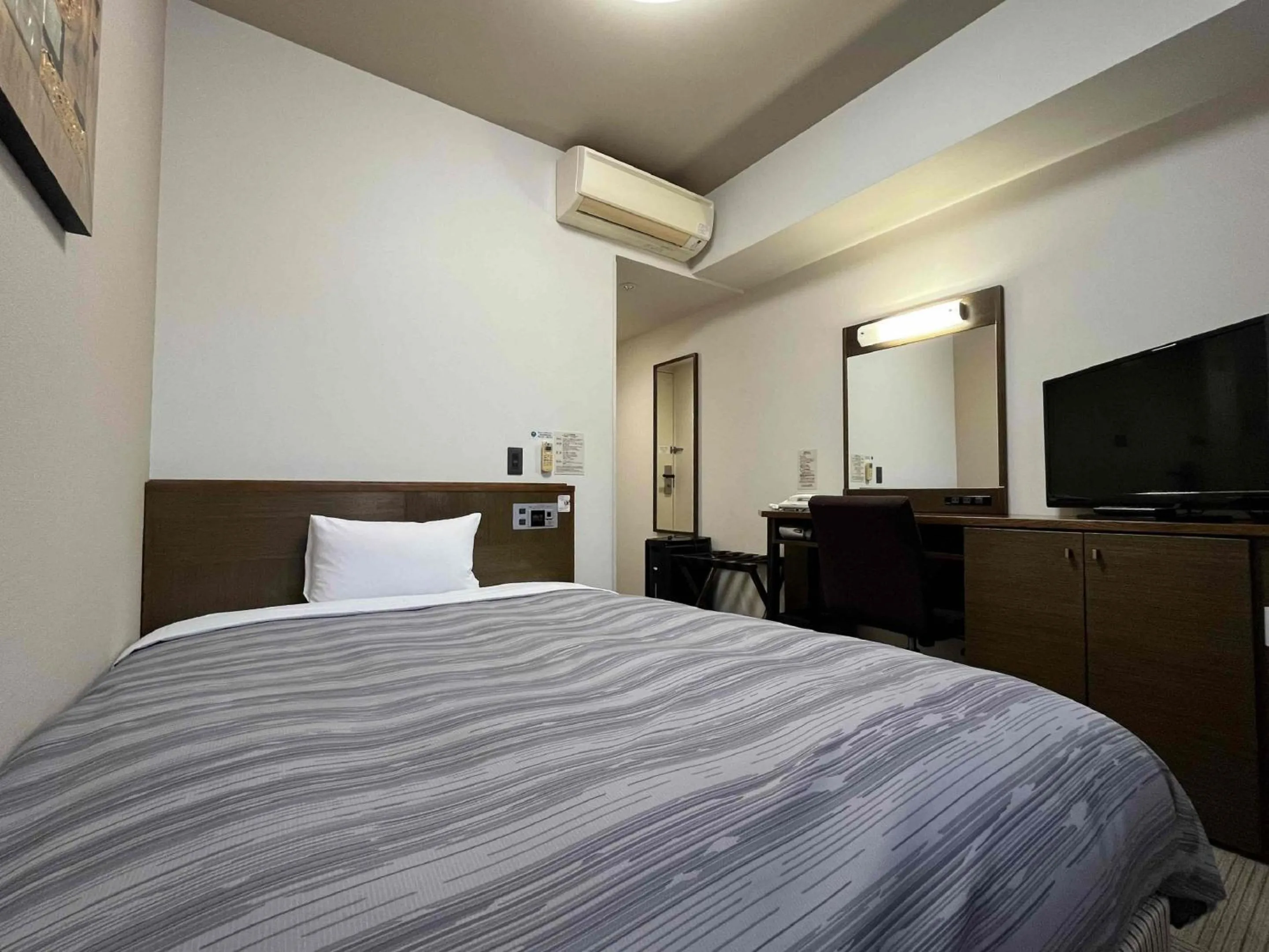Single Room - single occupancy - Smoking in Hotel Route-Inn Toyotajinnaka