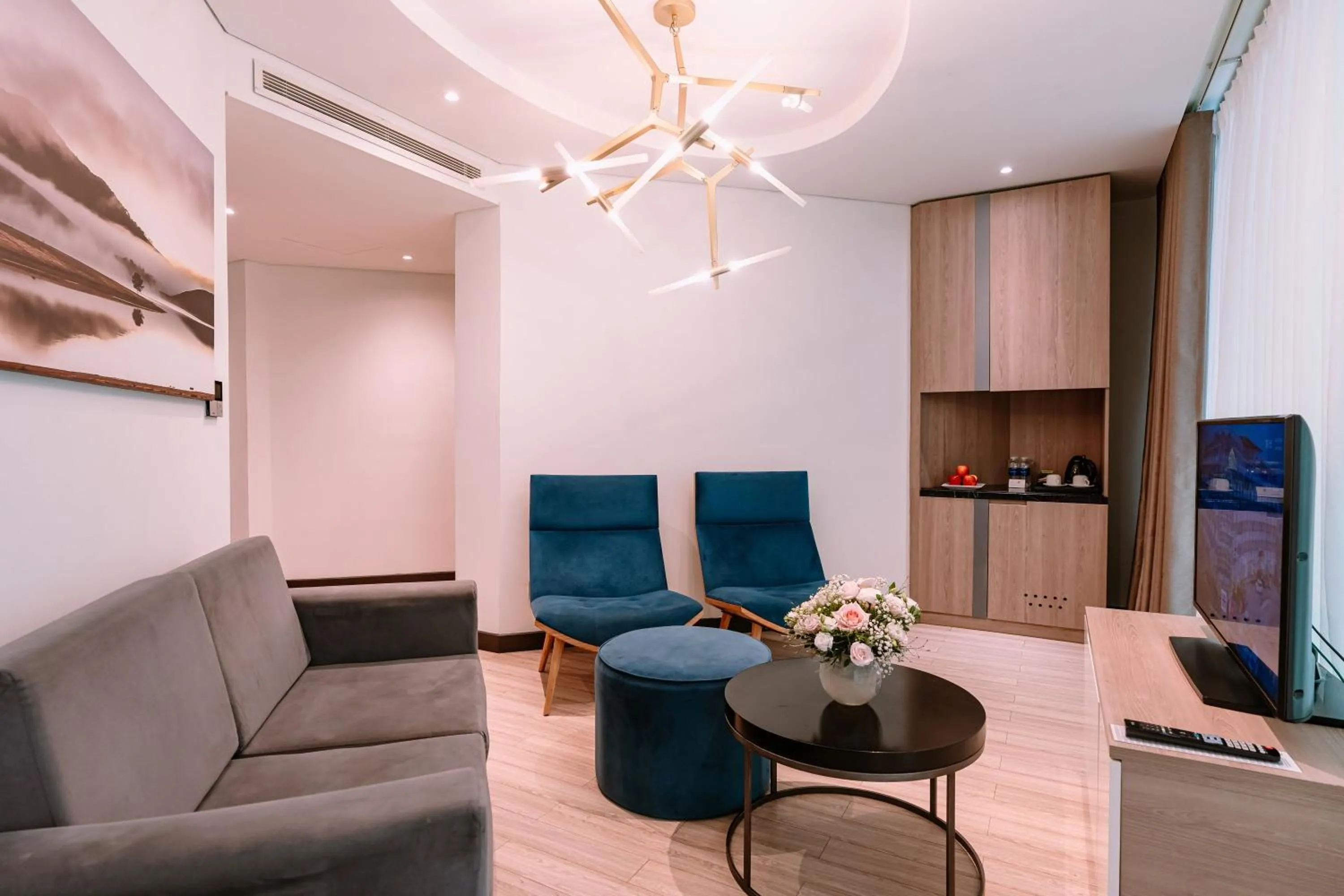 Family Room with Balcony with Free Herbal Foot Bath 15 mins in Golf Valley Hotel