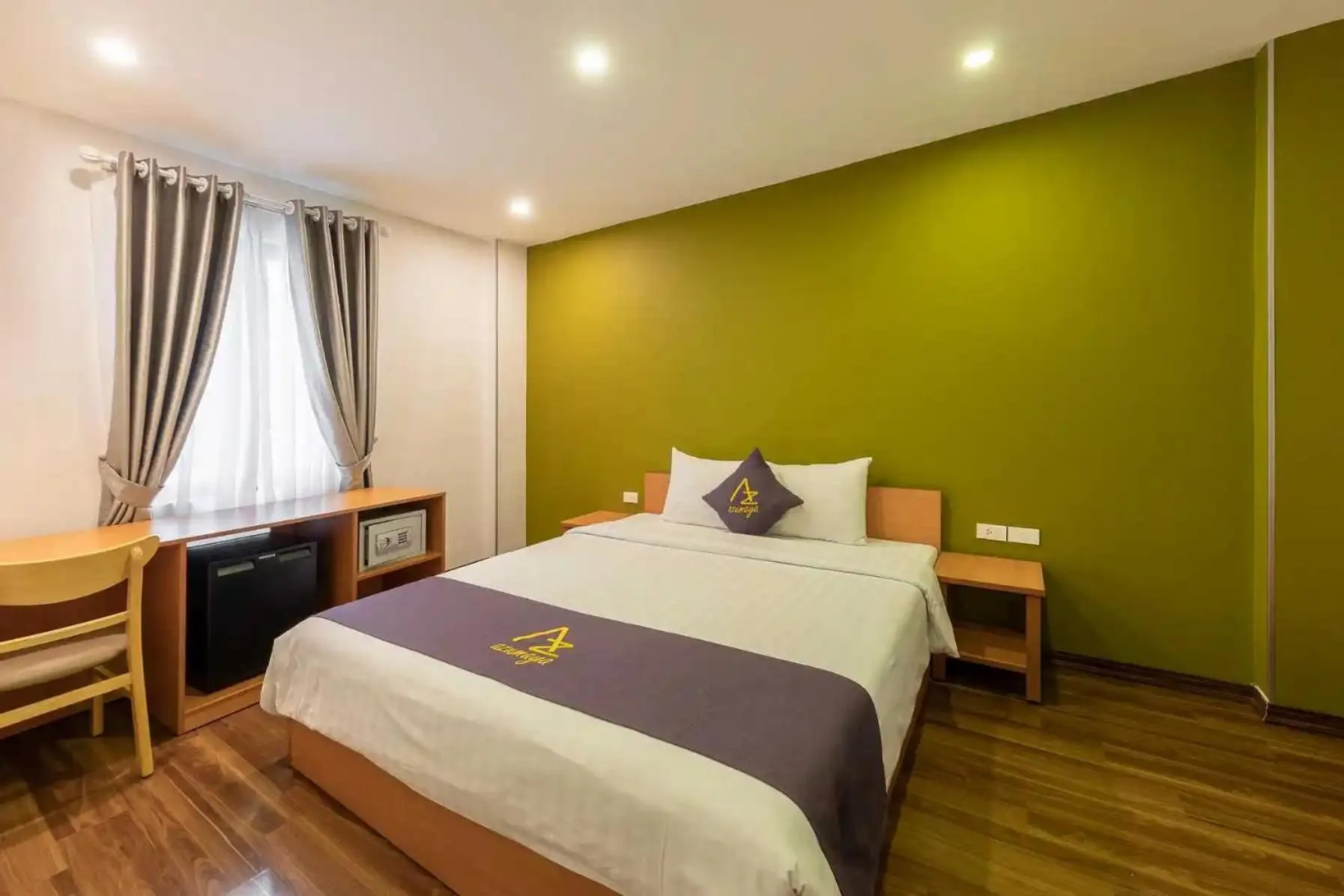 Deluxe Double Room in Hotel Azumaya Linh Lang