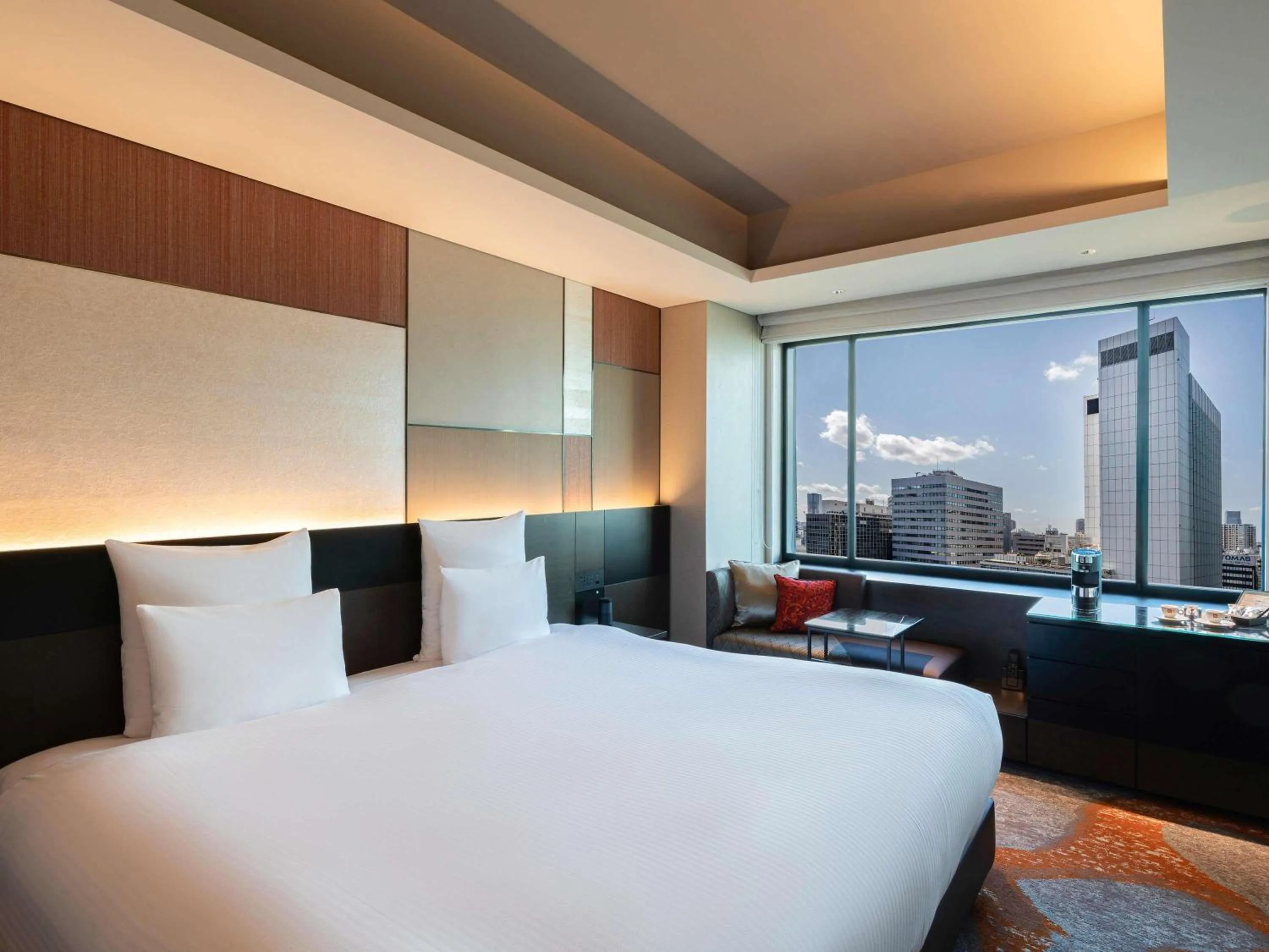 Superior Executive Twin Room with Lounge Access in Pullman Tokyo Tamachi