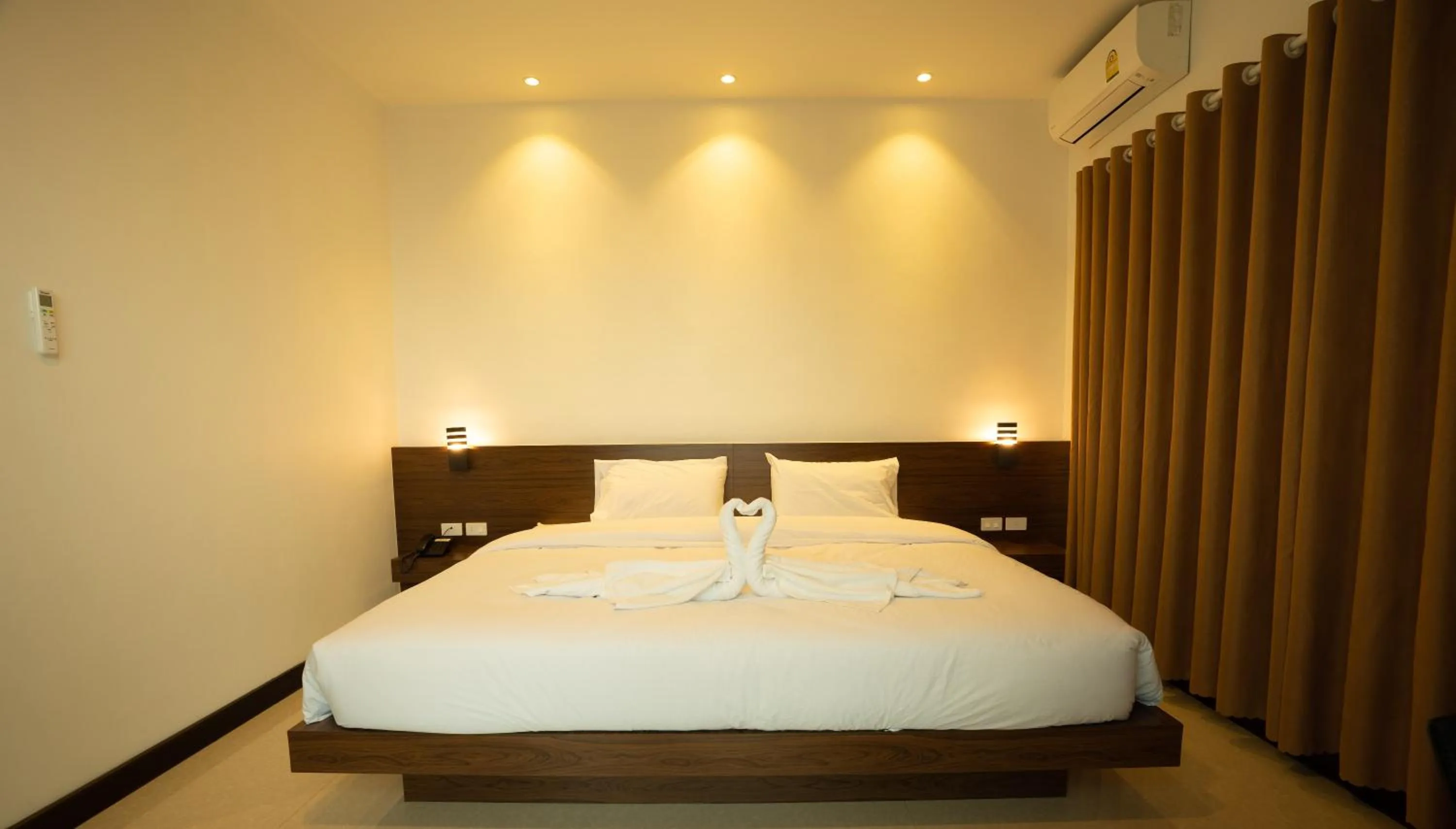 Superior Double Room in Intouch Riverside Hotel