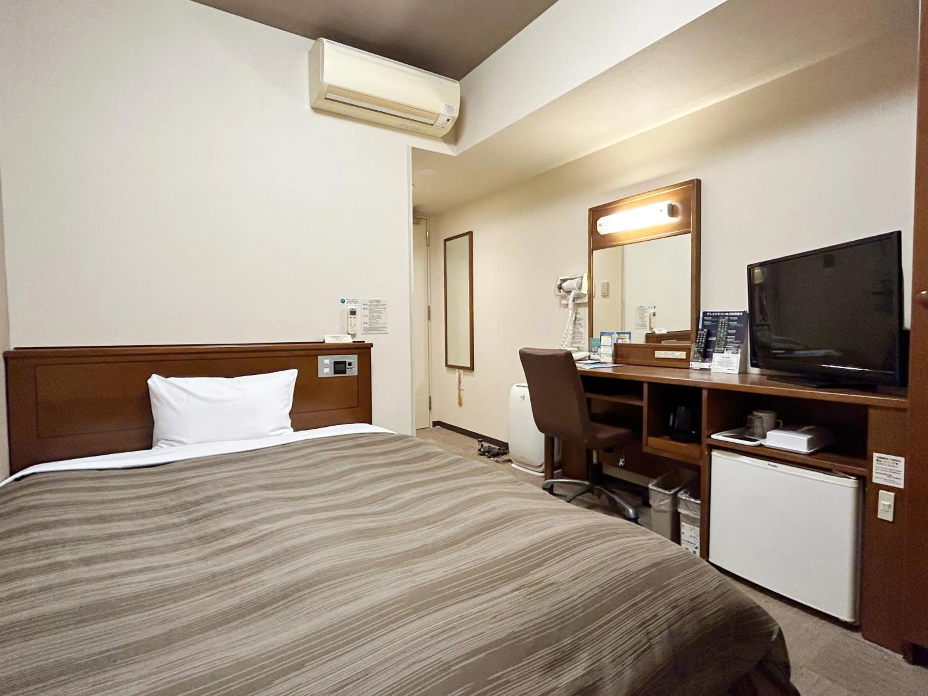 Comfort Single Room - single occupancy - Smoking in Hotel Route-Inn Ichinomiya Ekimae